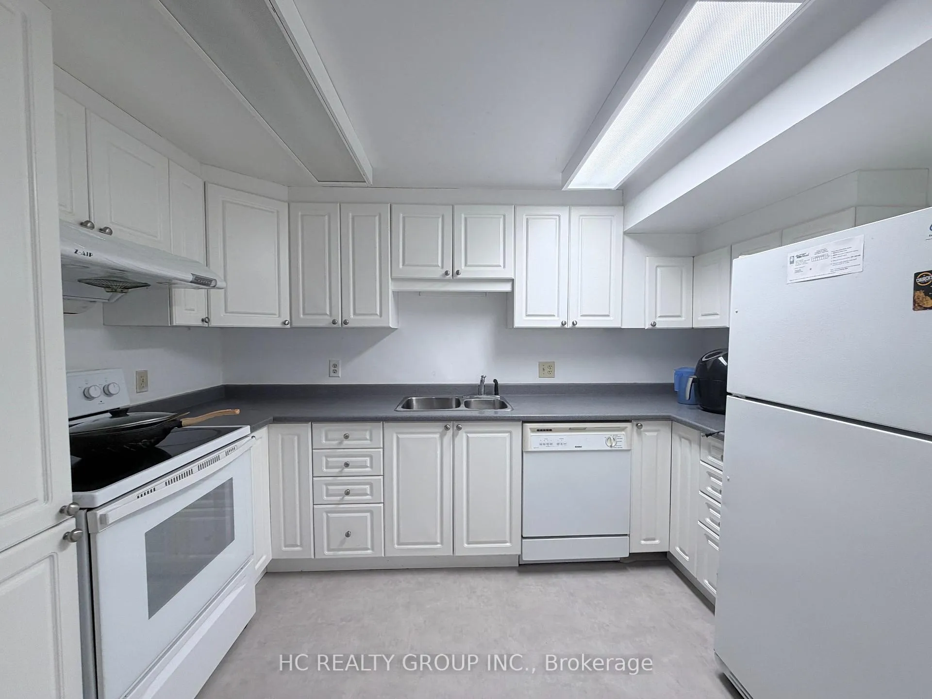 Photo 8 of Unit #LOWER, 17 Cawker Court, Whitby, Blue Grass Meadows — HOMEH