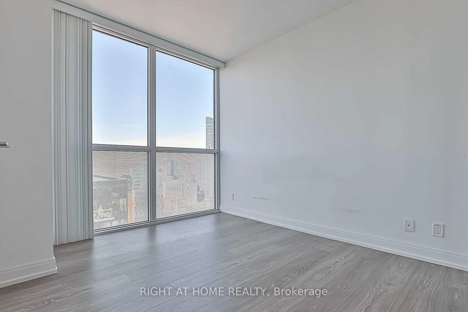 Photo 10 of Unit 5210, 181 Dundas Street E, Toronto, Church-Yonge Corridor — HOMEH