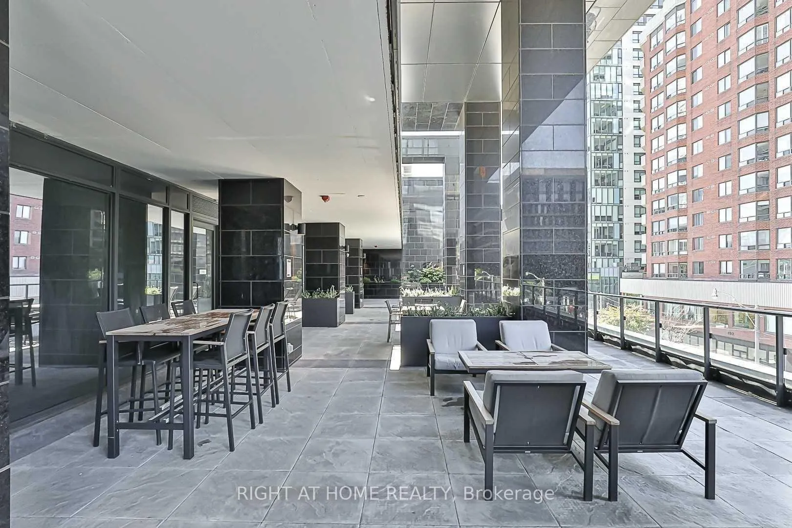 Photo 15 of Unit 5210, 181 Dundas Street E, Toronto, Church-Yonge Corridor — HOMEH