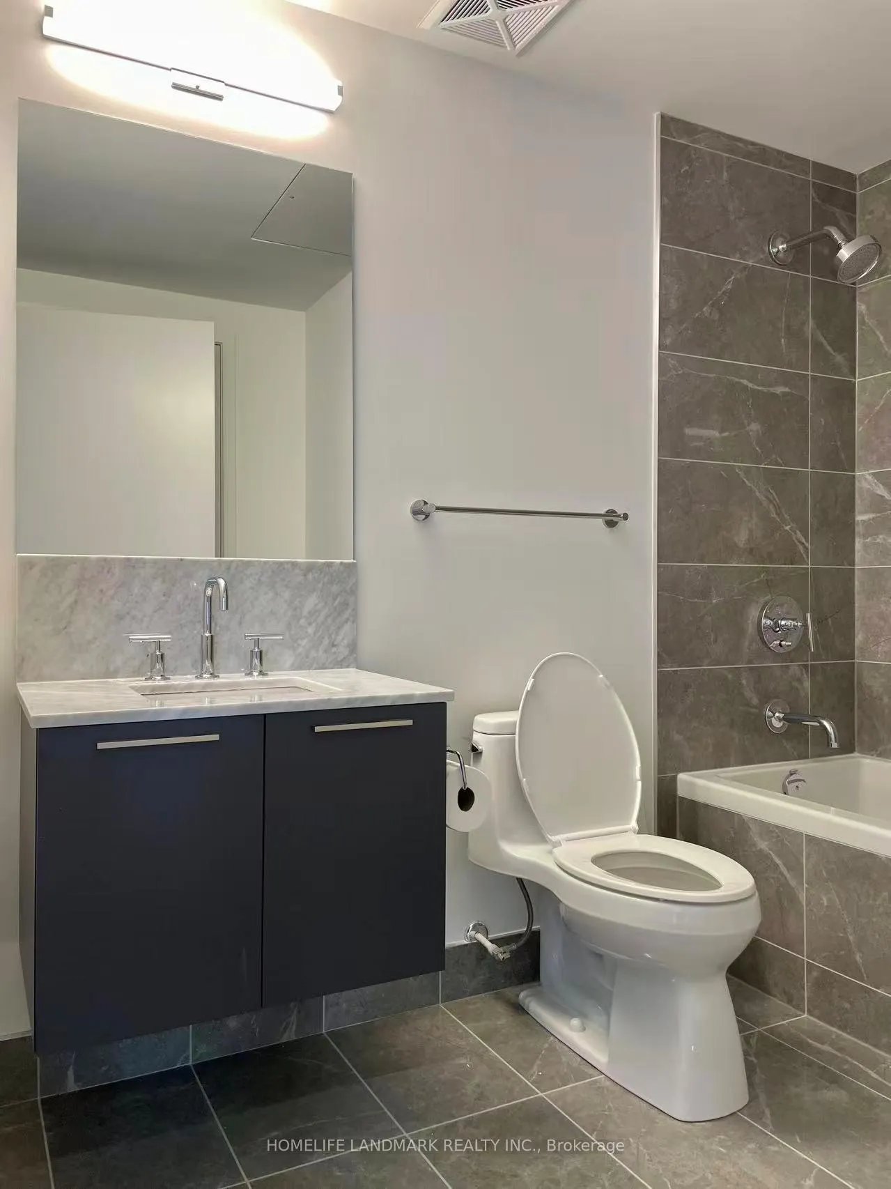 Photo 8 of Unit 3711, 3 Gloucester Street, Toronto, Church-Yonge Corridor — HOMEH