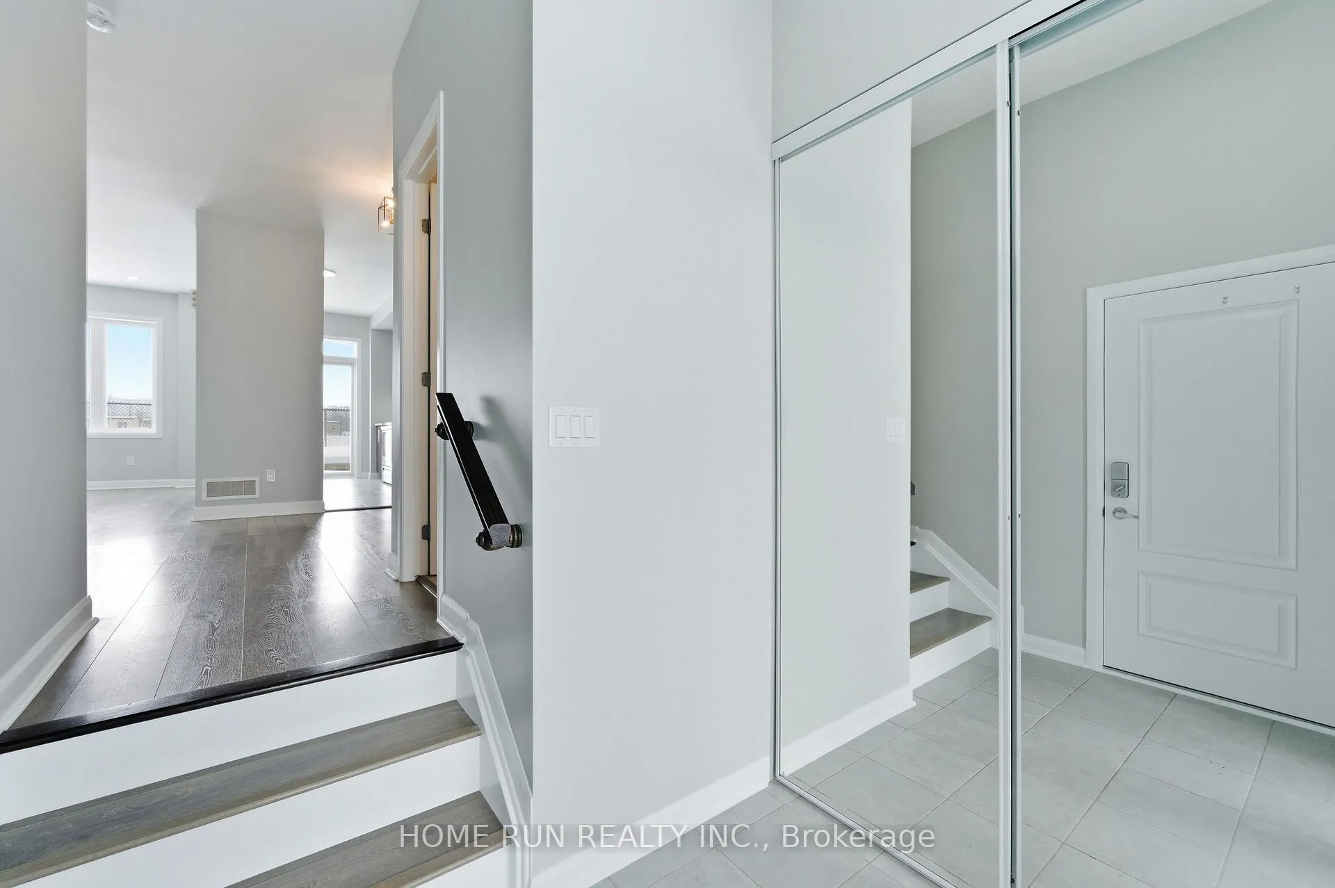 Photo 8 of 173 Bending Way, Ottawa, Barrhaven - Hearts Desire — HOMEH