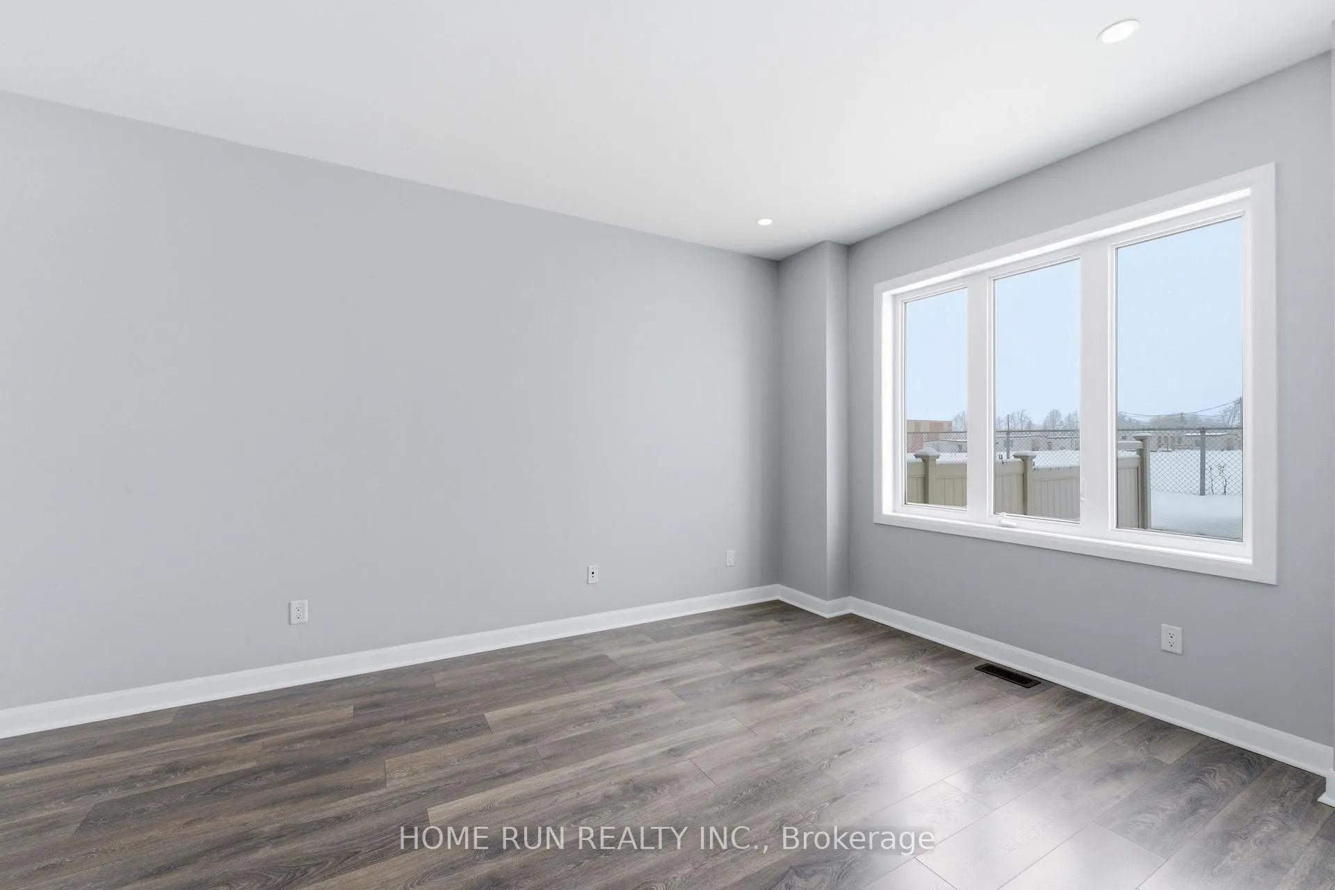 Photo 12 of 173 Bending Way, Ottawa, Barrhaven - Hearts Desire — HOMEH