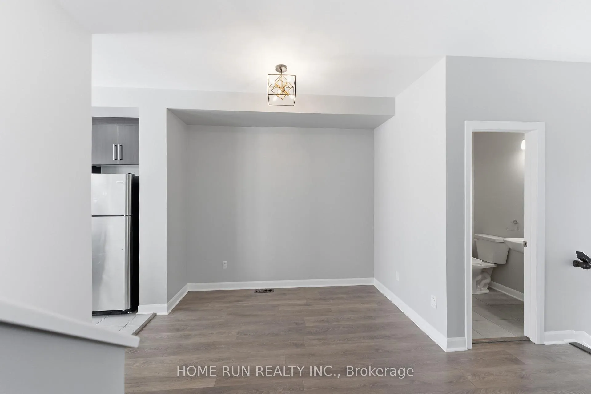 Photo 16 of 173 Bending Way, Ottawa, Barrhaven - Hearts Desire — HOMEH
