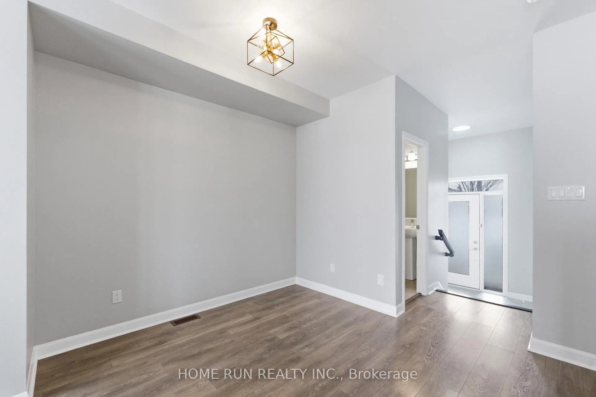 Photo 17 of 173 Bending Way, Ottawa, Barrhaven - Hearts Desire — HOMEH