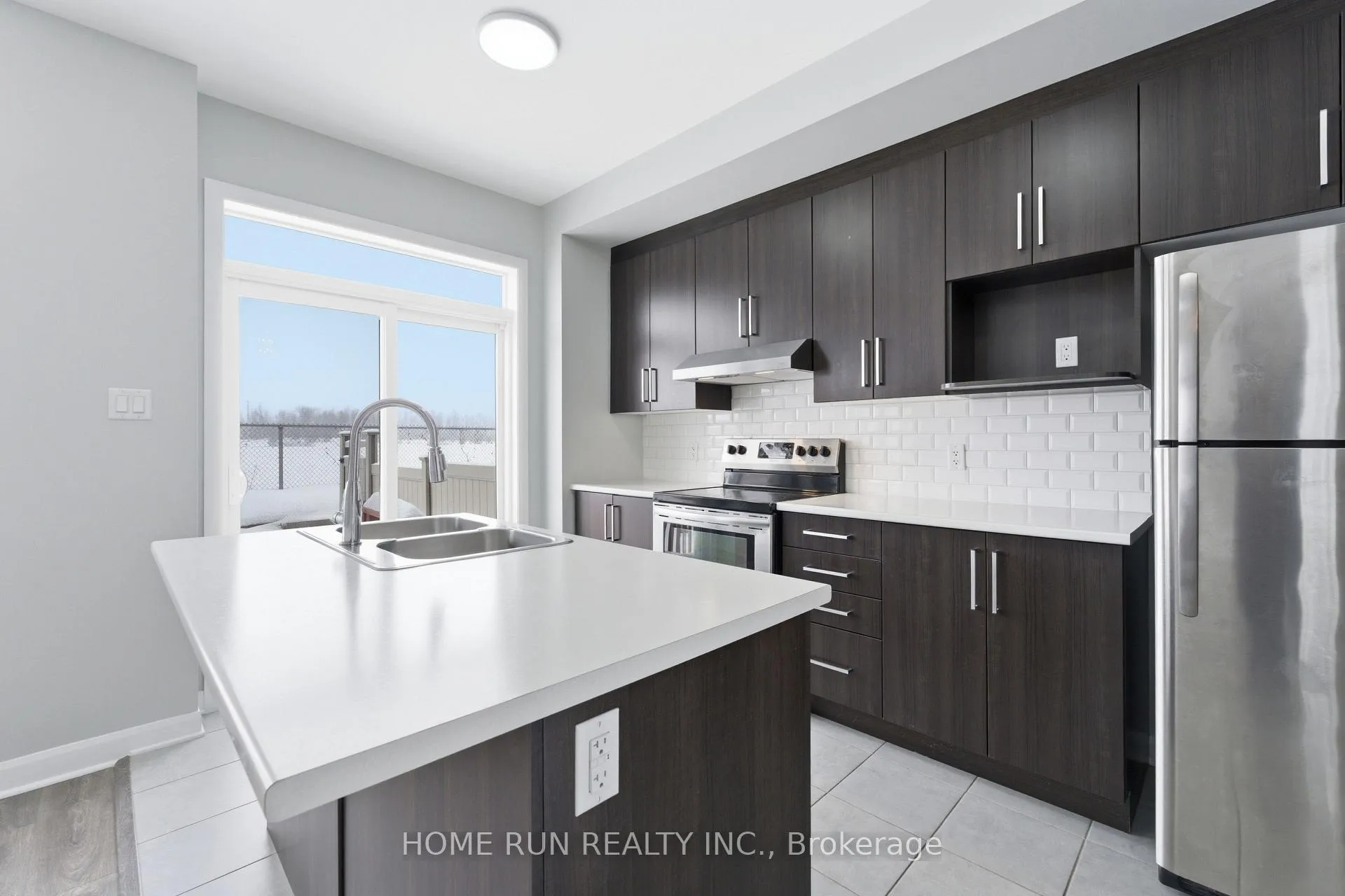 Photo 20 of 173 Bending Way, Ottawa, Barrhaven - Hearts Desire — HOMEH