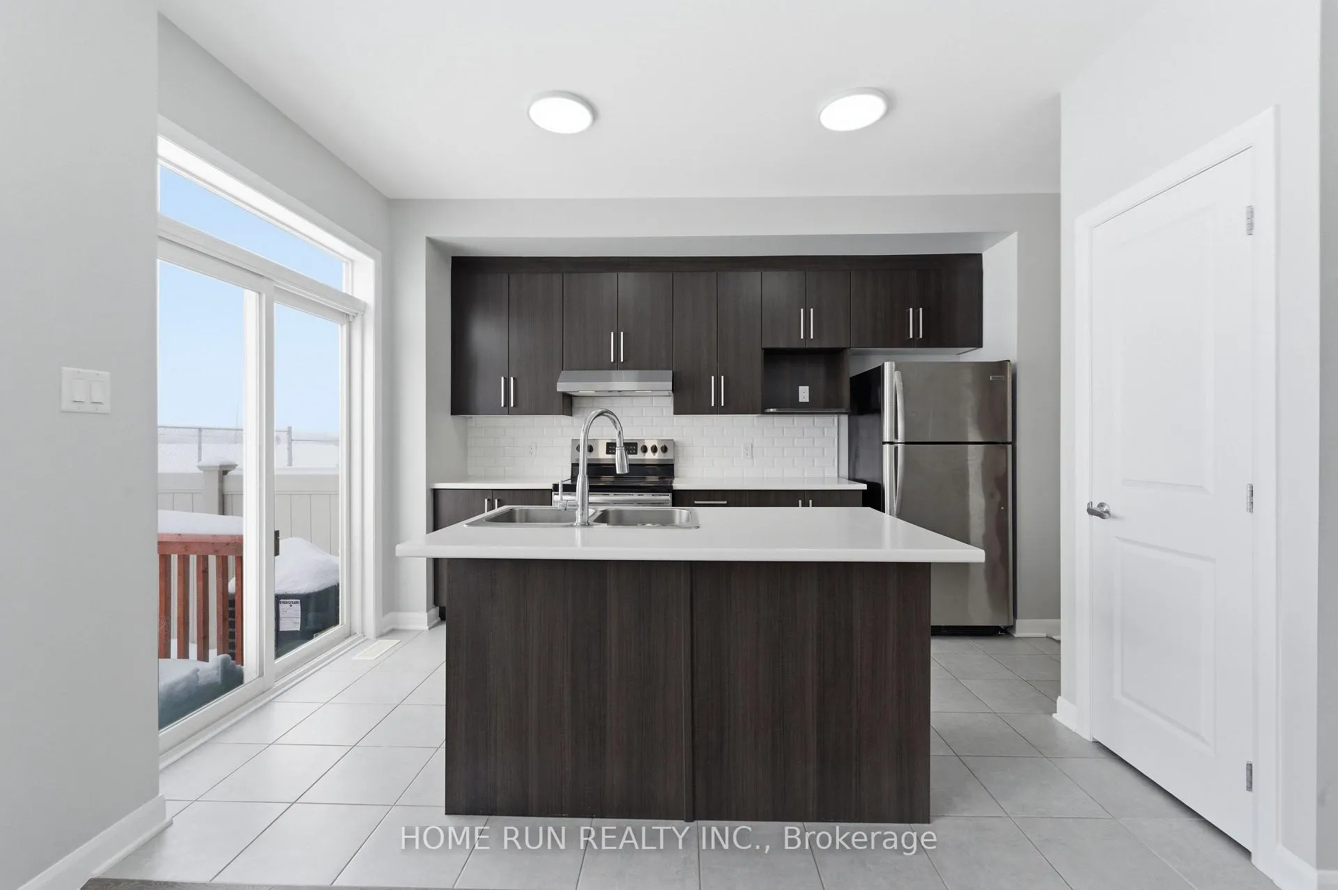 Photo 23 of 173 Bending Way, Ottawa, Barrhaven - Hearts Desire — HOMEH