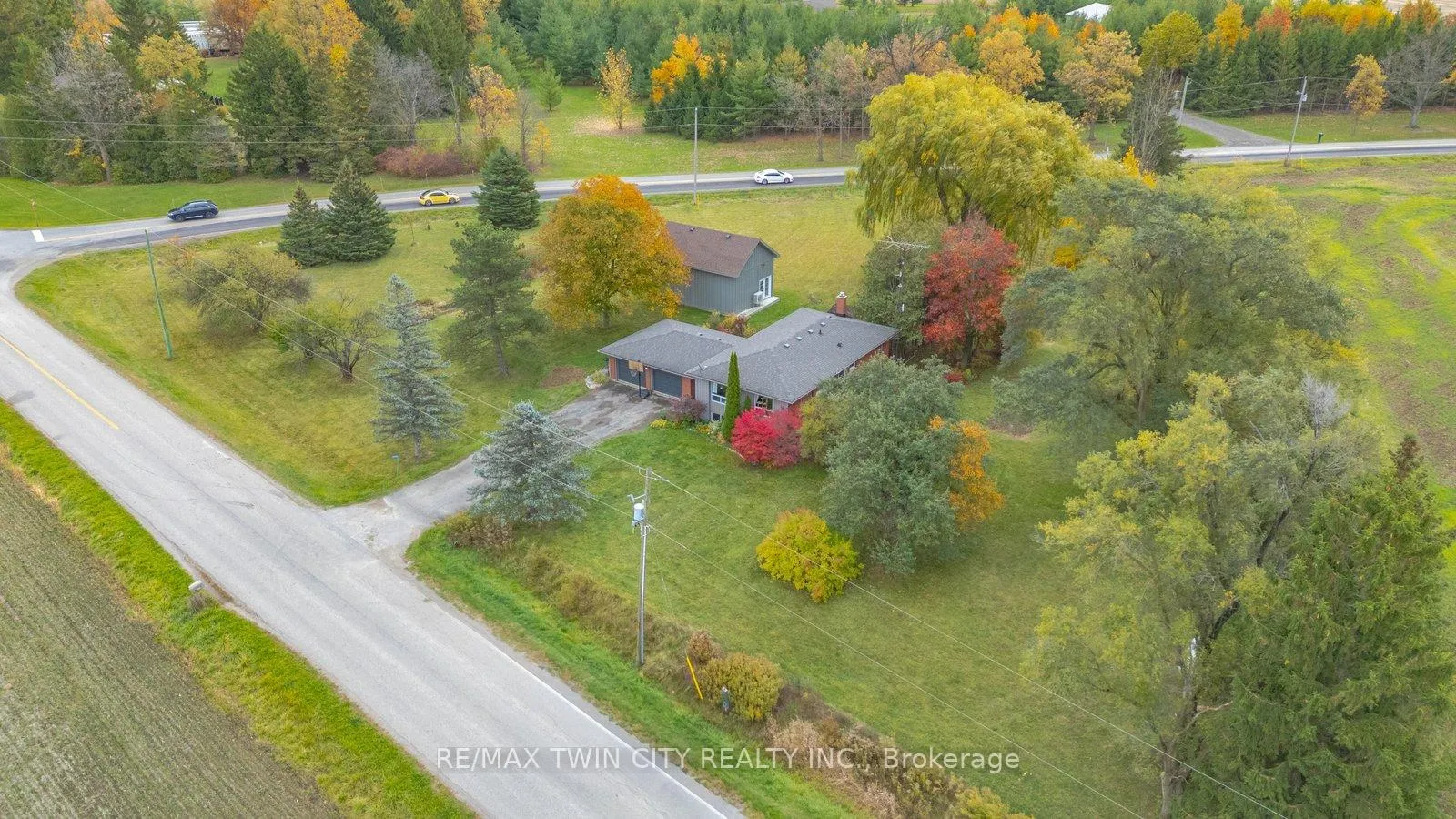 Photo 4 of 2090 Lost Mile Road, Brant, Brantford Twp — HOMEH