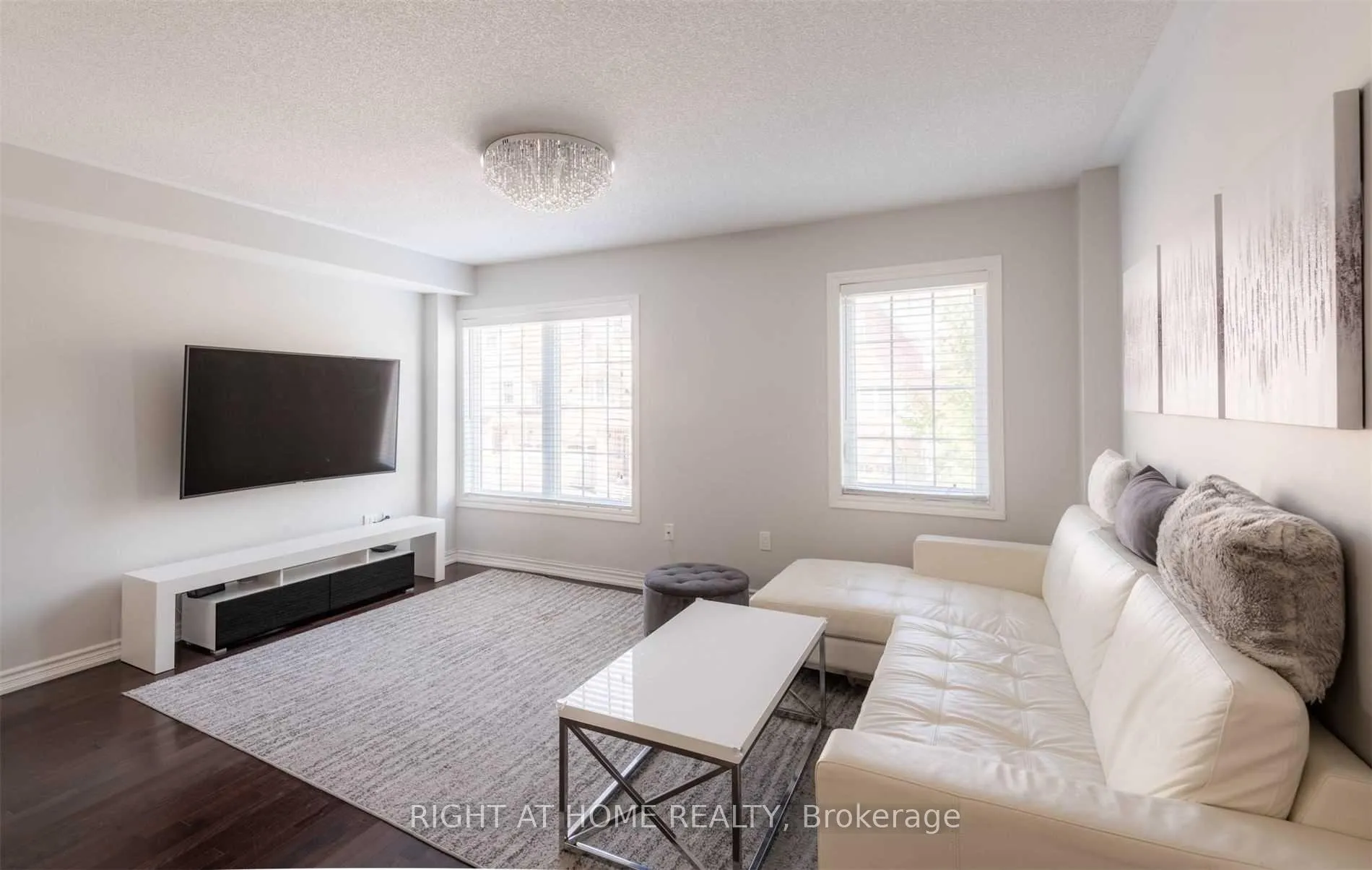 Photo 5 of 8 Magpie Way, Whitby, Blue Grass Meadows — HOMEH