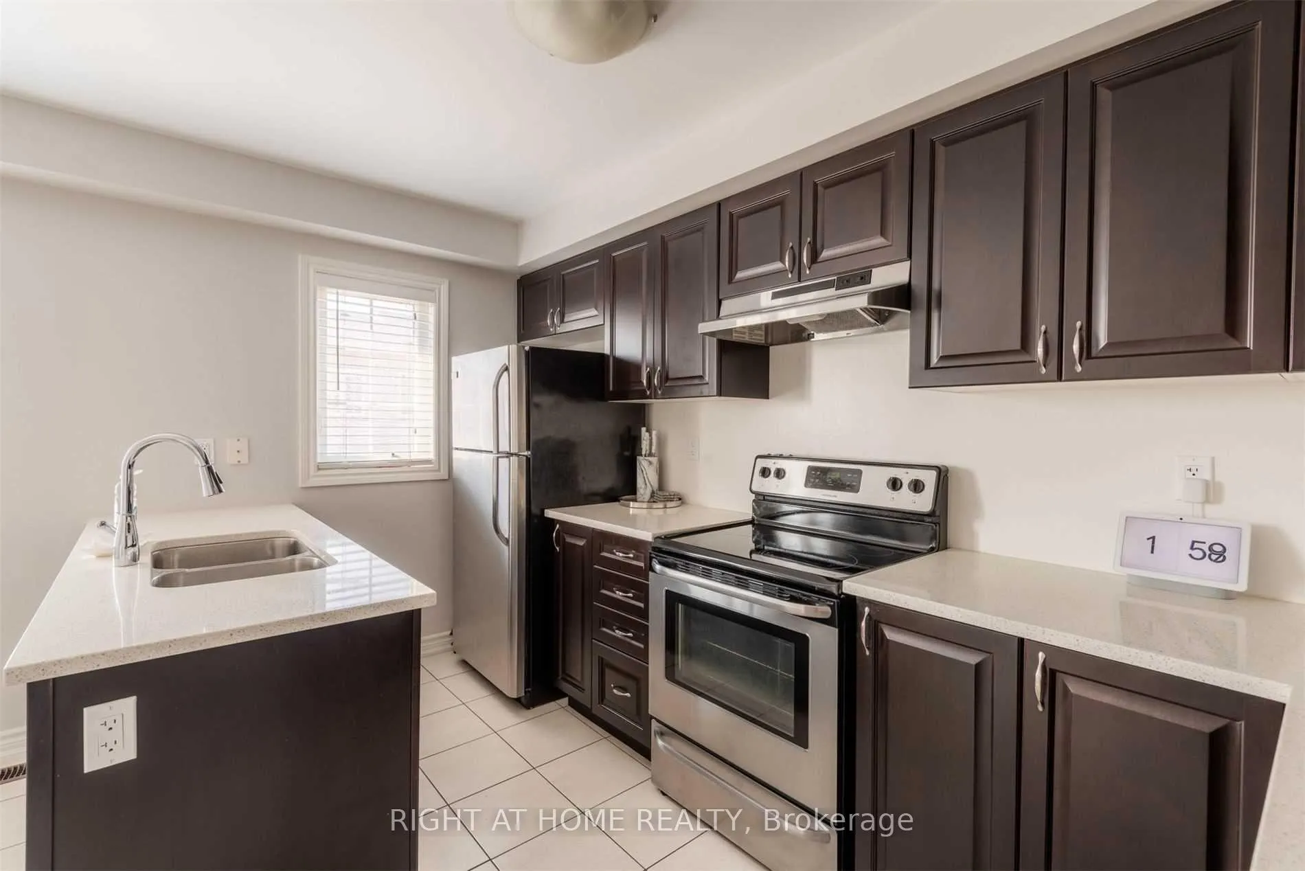 Photo 16 of 8 Magpie Way, Whitby, Blue Grass Meadows — HOMEH