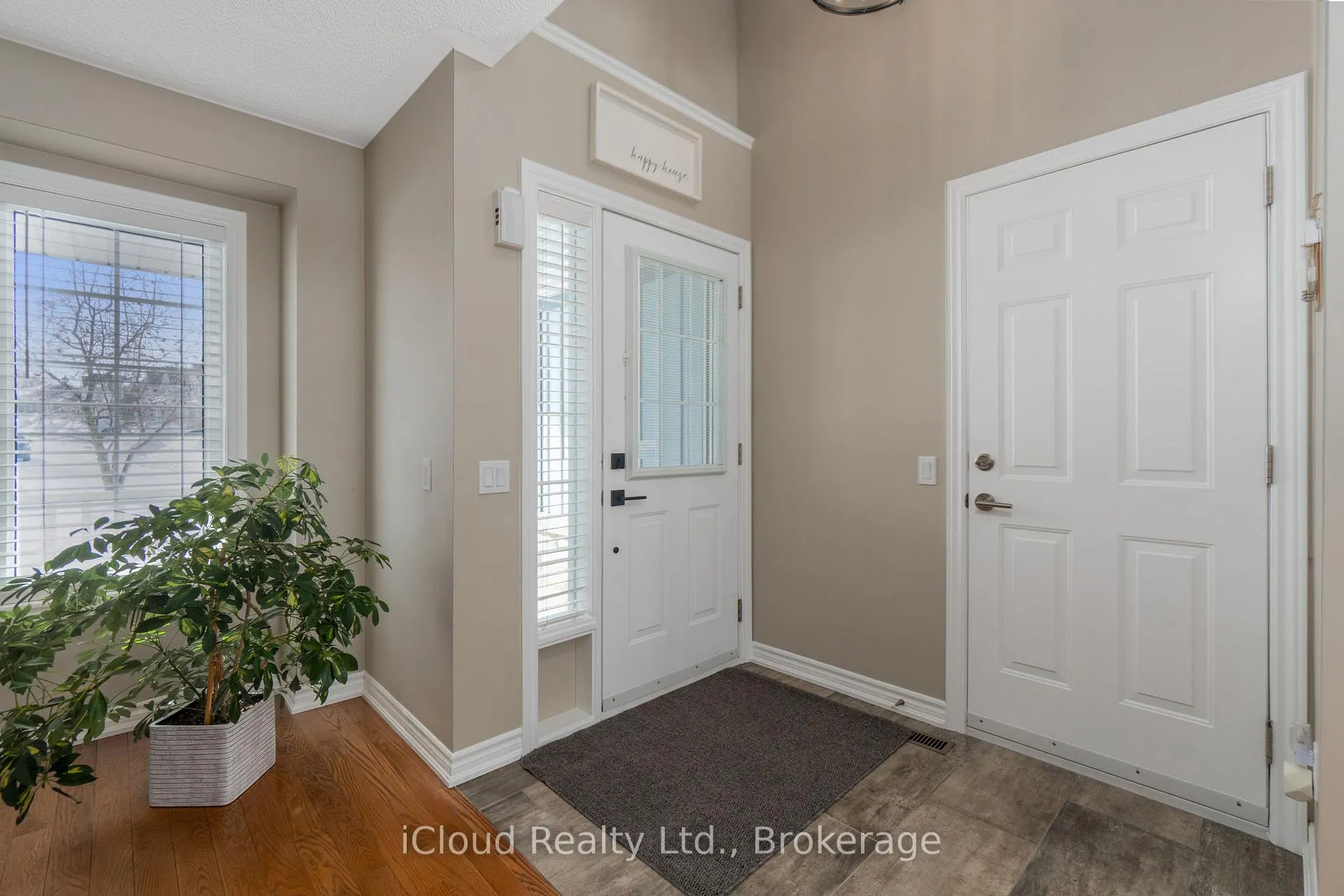 Photo 3 of 869 Greenwood Crescent, Shelburne — HOMEH