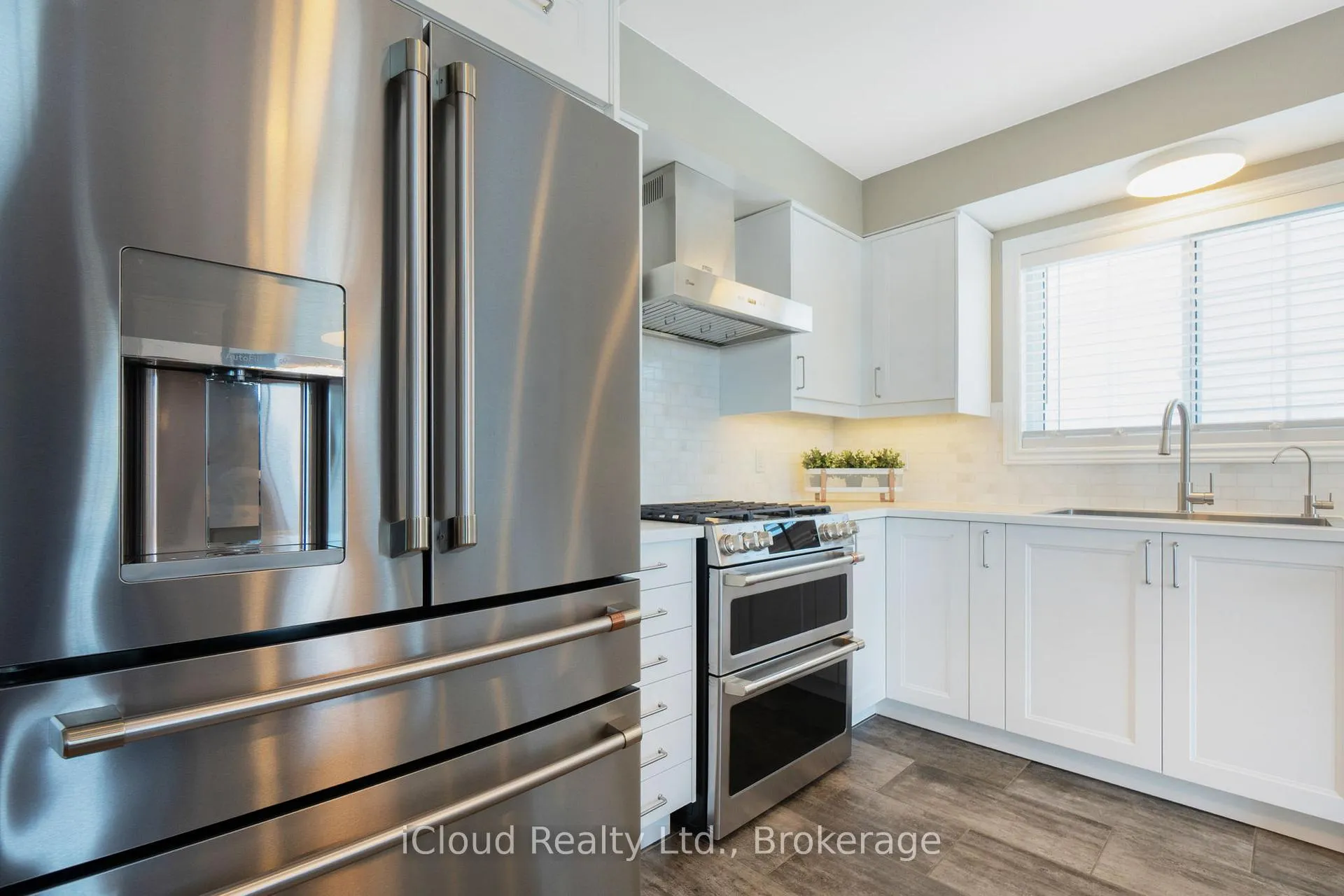Photo 10 of 869 Greenwood Crescent, Shelburne — HOMEH
