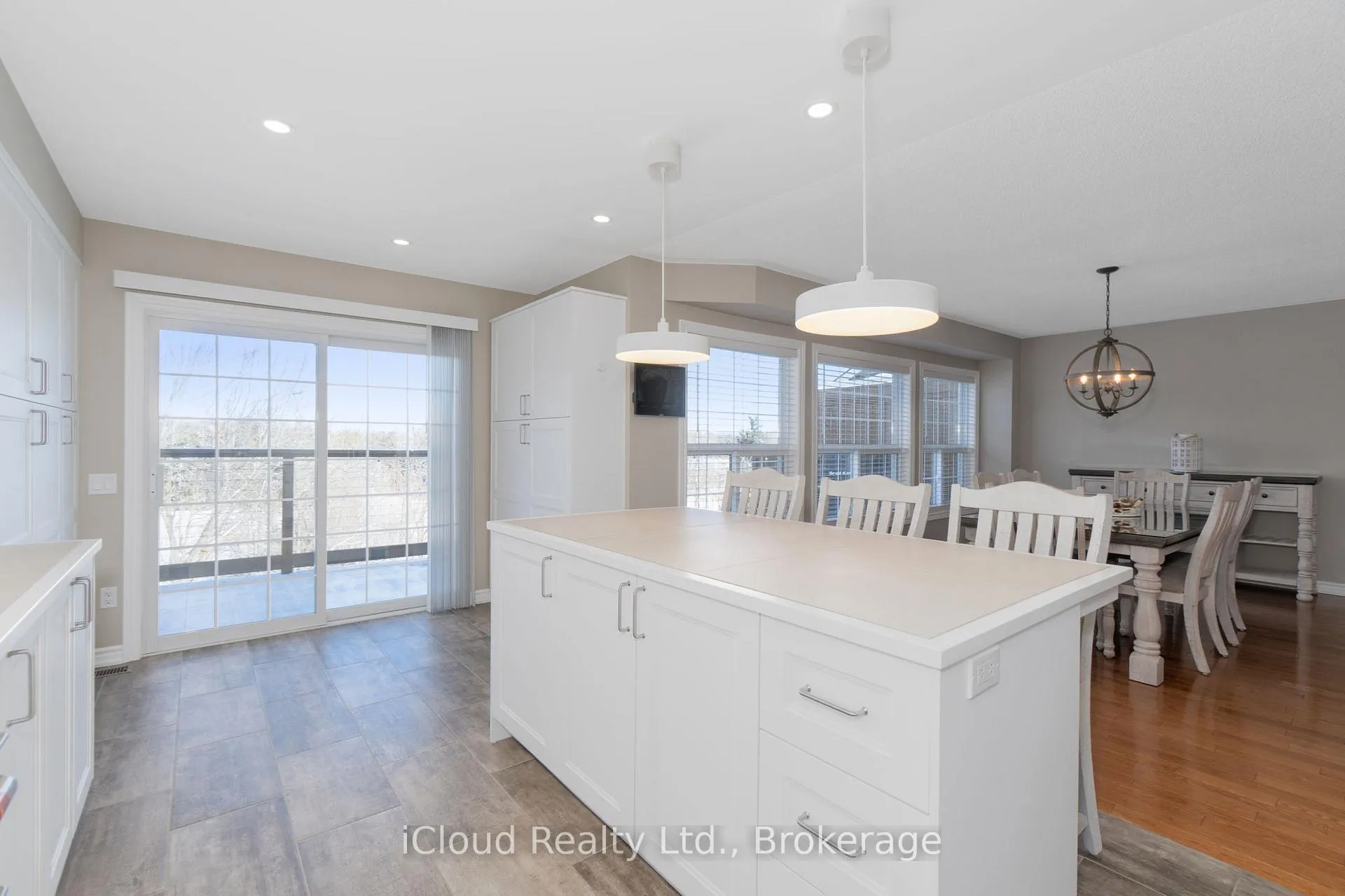 Photo 12 of 869 Greenwood Crescent, Shelburne — HOMEH