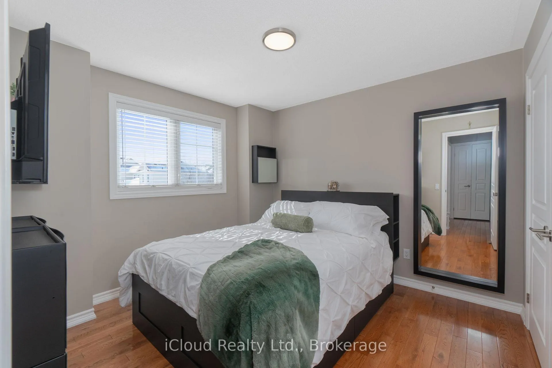 Photo 23 of 869 Greenwood Crescent, Shelburne — HOMEH