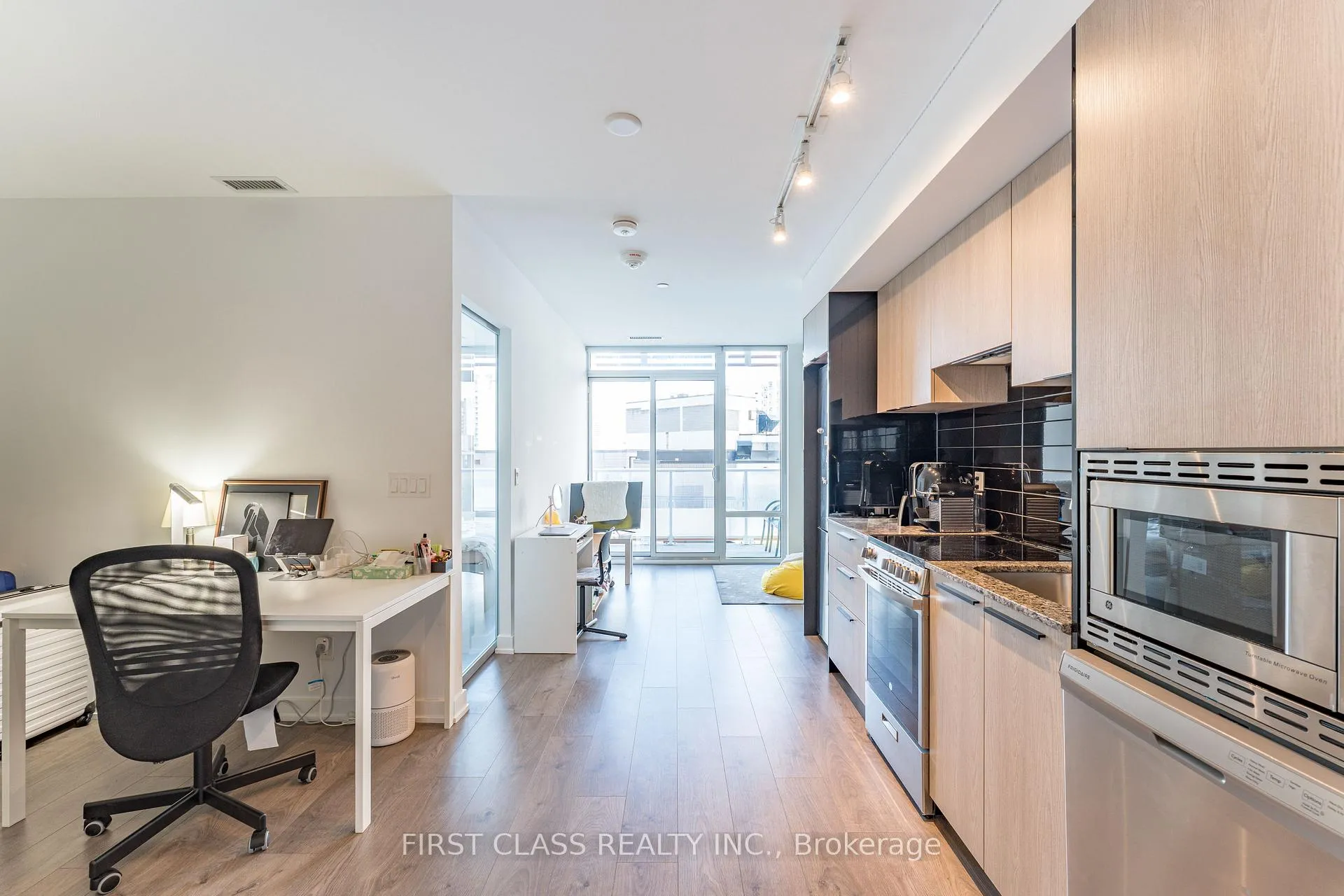 Photo 3 of Unit 1602, 18 Maitland Terrace, Toronto, Church-Yonge Corridor — HOMEH