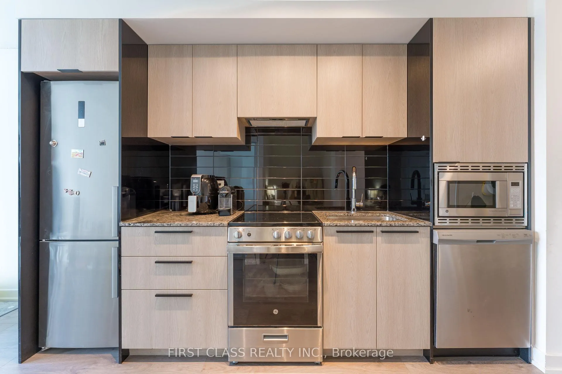 Photo 8 of Unit 1602, 18 Maitland Terrace, Toronto, Church-Yonge Corridor — HOMEH