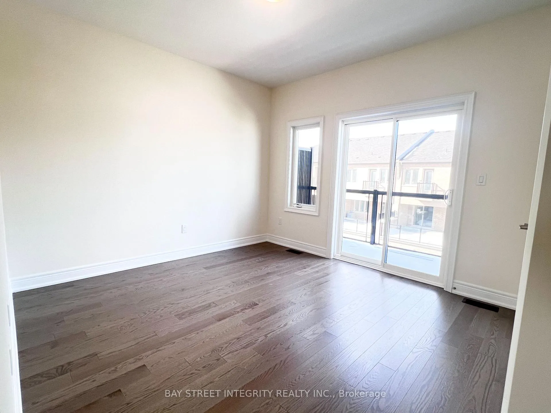 Photo 8 of 139 Berczy Green Drive, Markham, Rural Markham — HOMEH