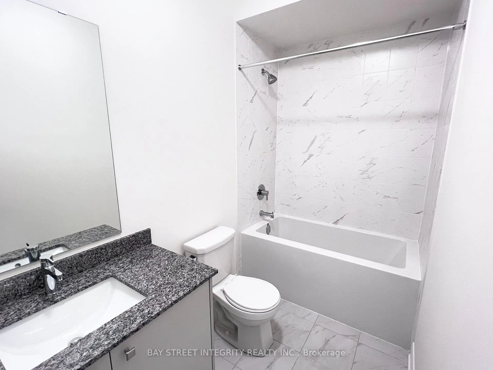 Photo 13 of 139 Berczy Green Drive, Markham, Rural Markham — HOMEH