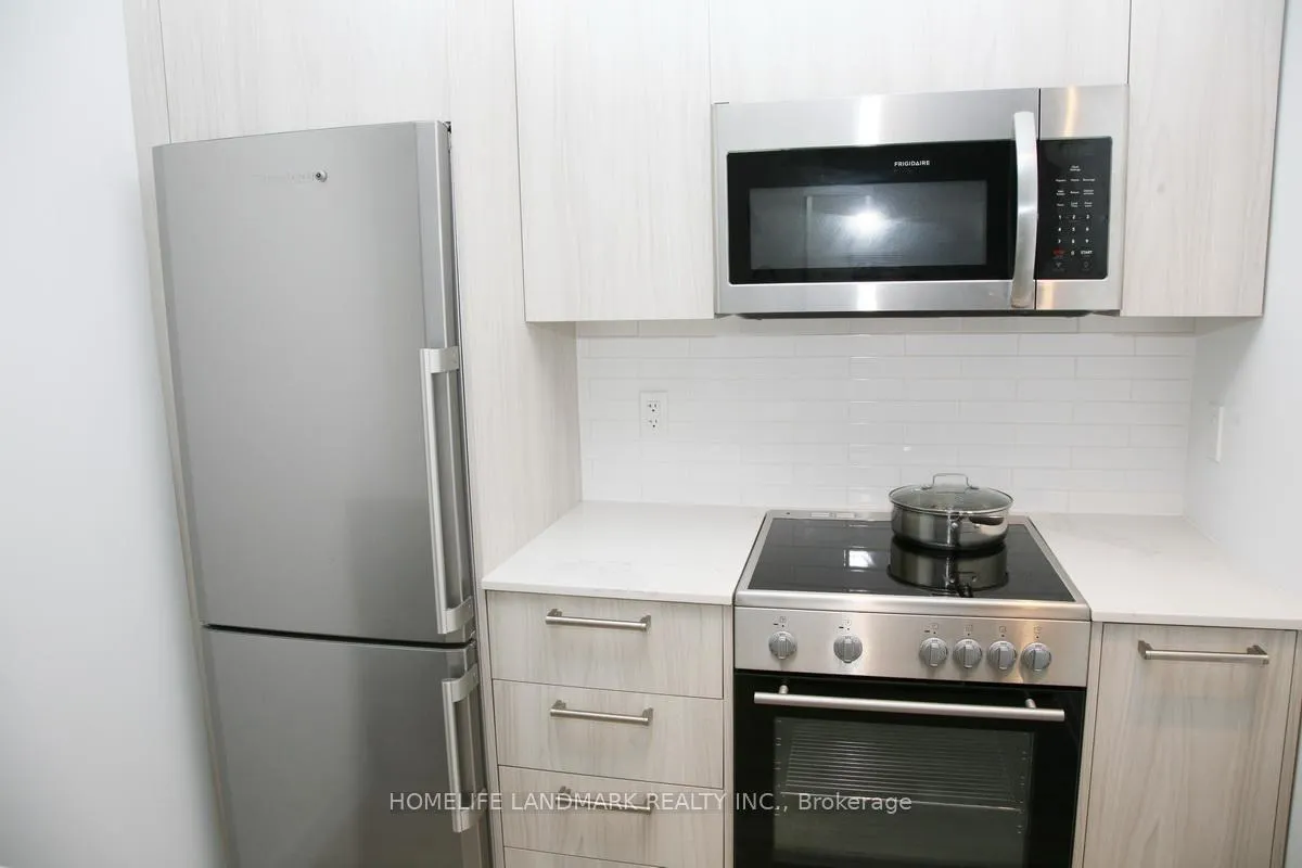 Photo 9 of Unit 306, 28 Wellesley Street E, Toronto, Church-Yonge Corridor — HOMEH