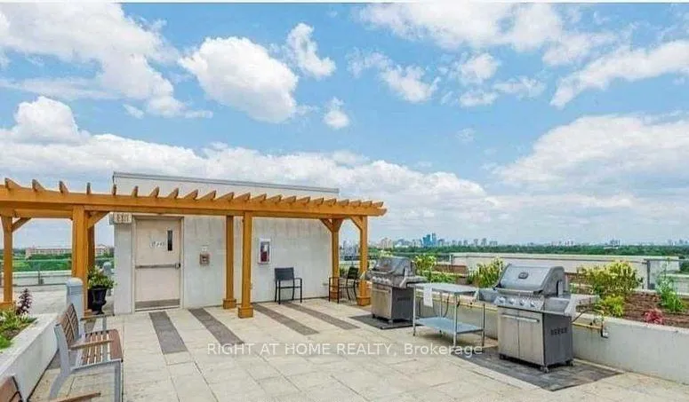 Photo 6 of Unit 608, 35 Saranac Boulevard, Toronto, Englemount-Lawrence — HOMEH