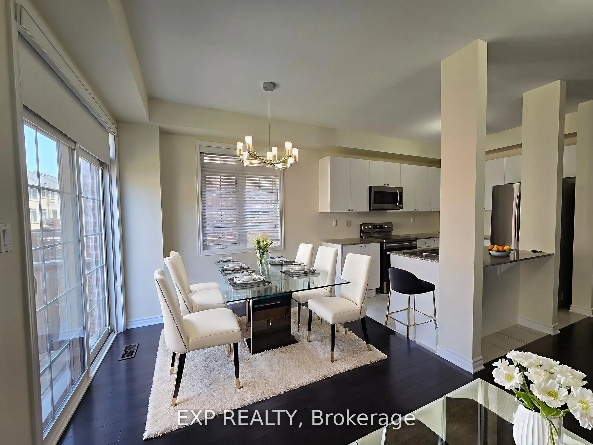Photo 10 of 50 Farooq Boulevard N, Vaughan, Vellore Village — HOMEH