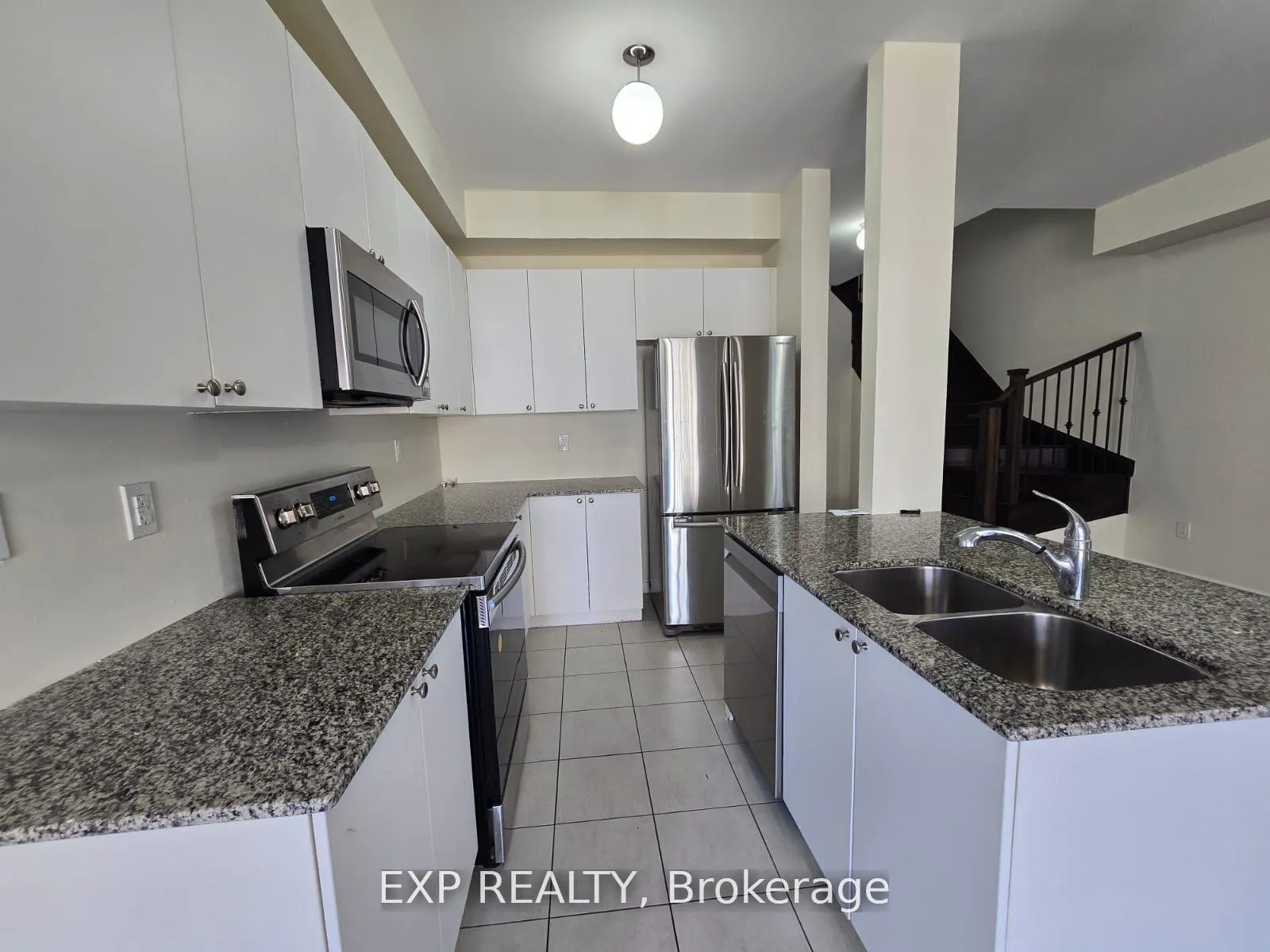 Photo 14 of 50 Farooq Boulevard N, Vaughan, Vellore Village — HOMEH