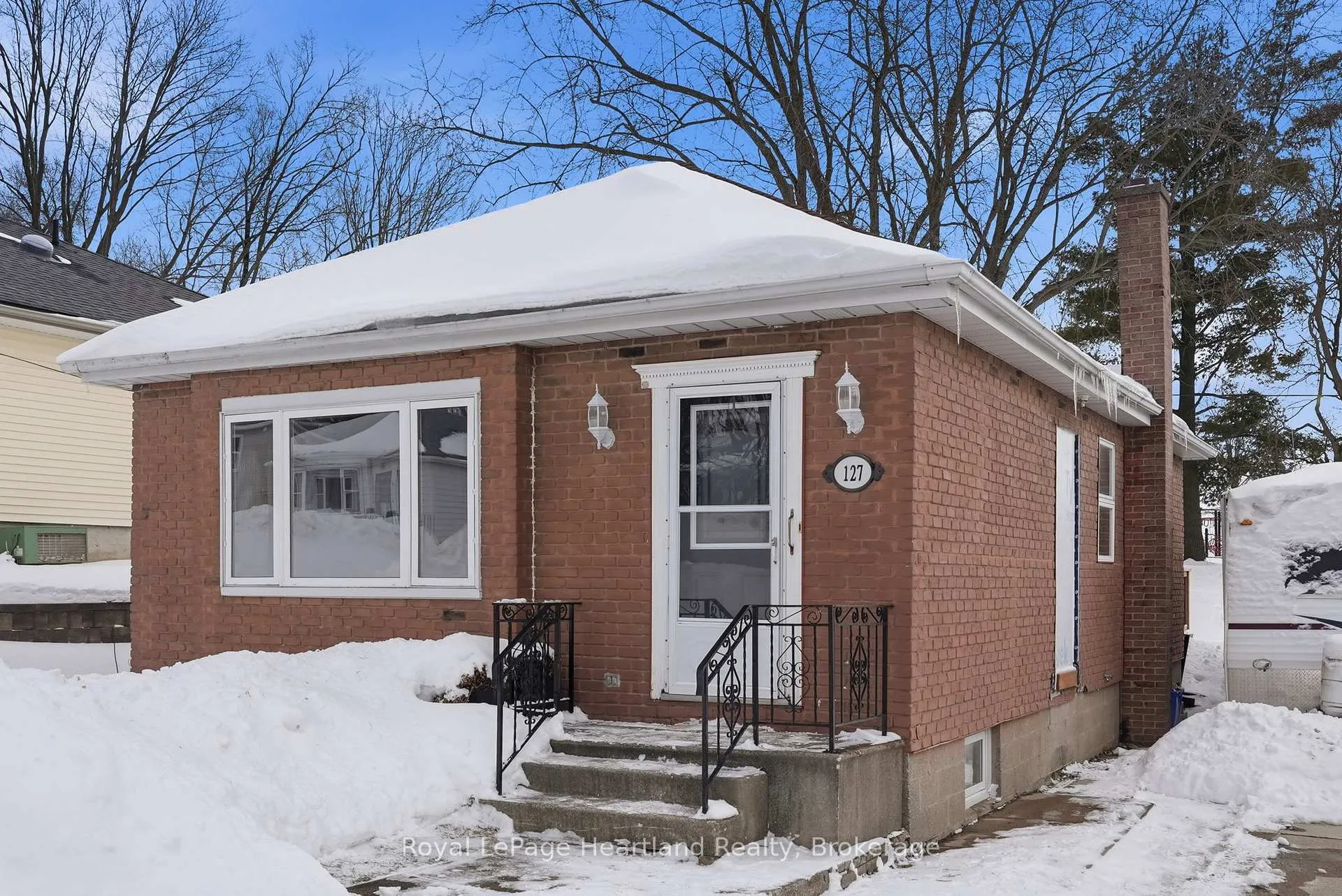 Photo 2 of 127 Carling Terrace, North Huron, Wingham — HOMEH