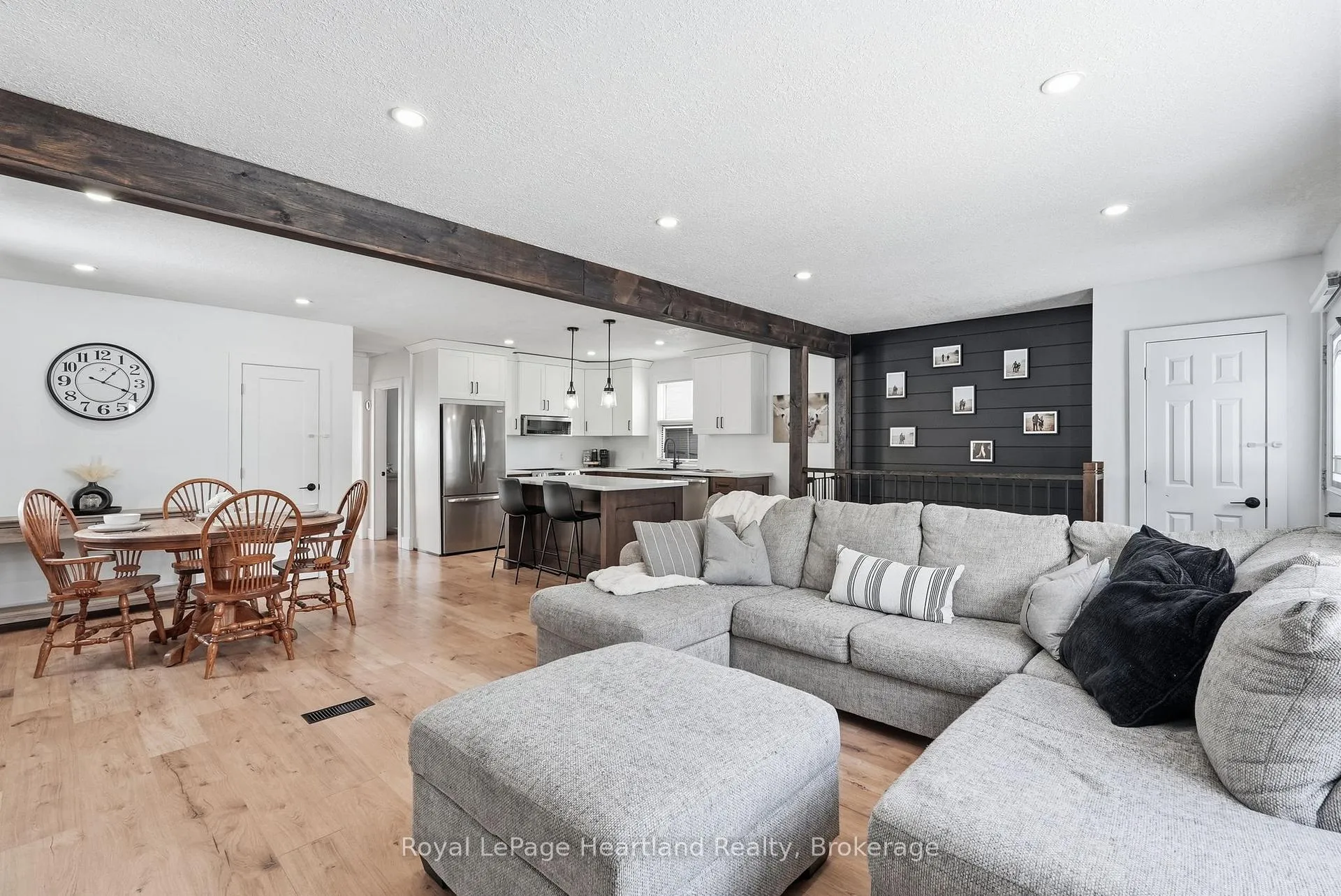 Photo 5 of 127 Carling Terrace, North Huron, Wingham — HOMEH