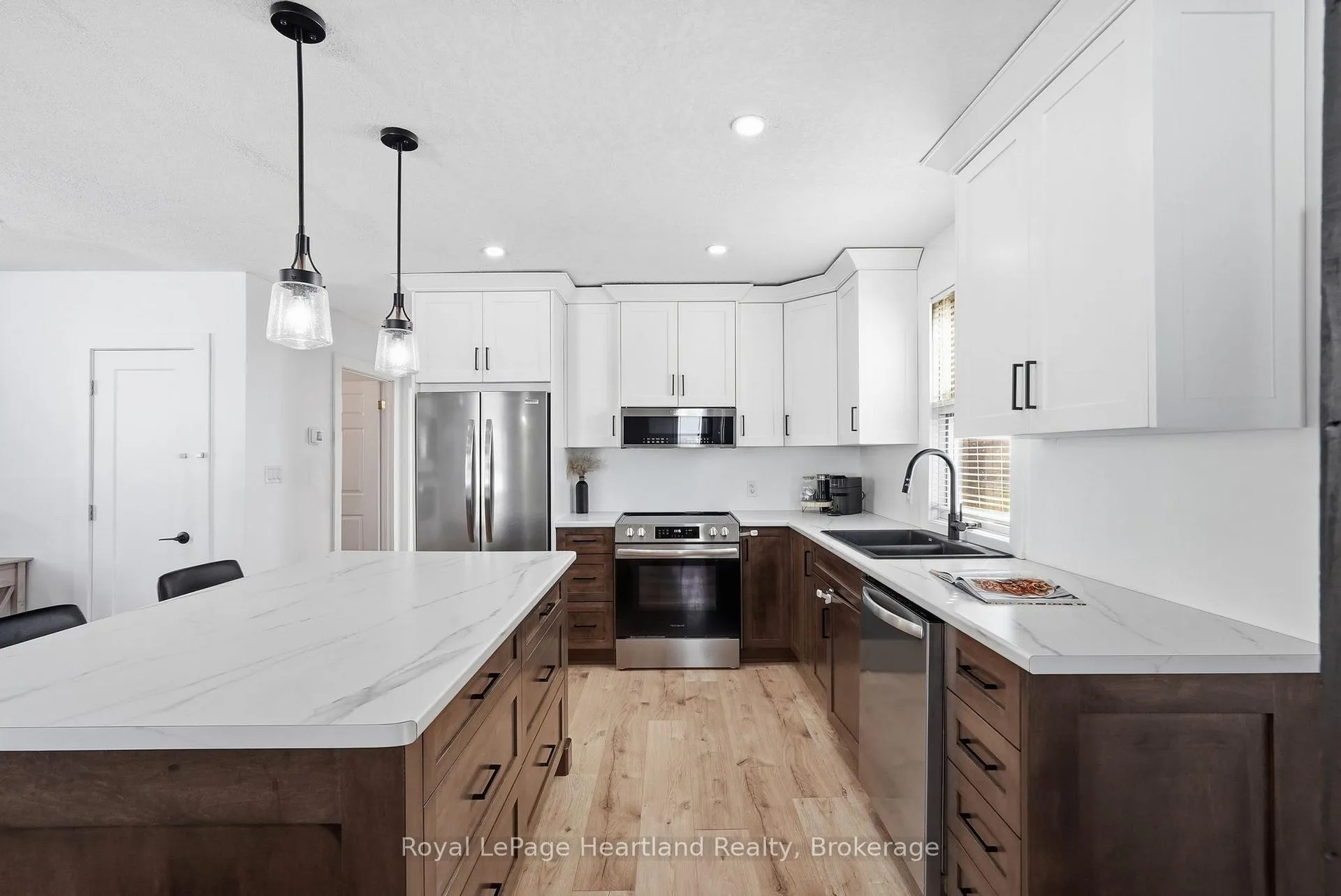 Photo 8 of 127 Carling Terrace, North Huron, Wingham — HOMEH