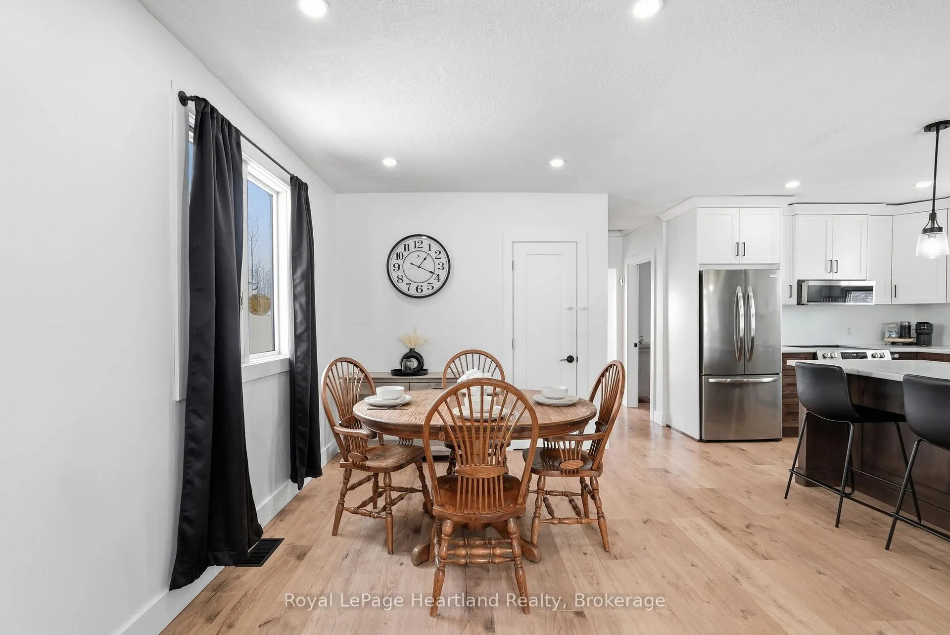 Photo 13 of 127 Carling Terrace, North Huron, Wingham — HOMEH