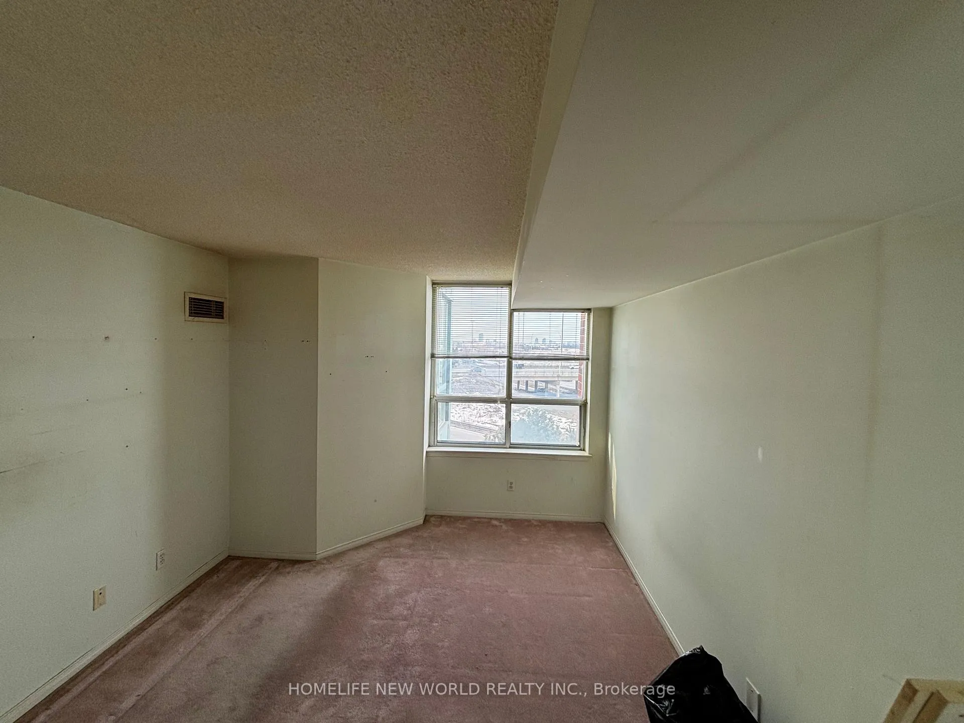 Photo 6 of Unit 607, 1625 Pickering Parkway, Pickering, Village East — HOMEH