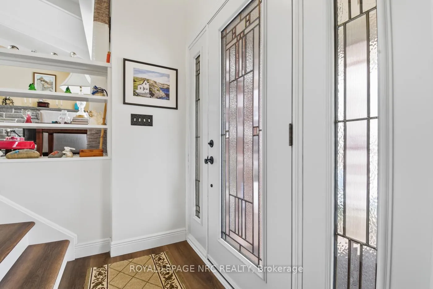 Photo 3 of 5210 Timothy Crescent, Niagara Falls, Morrison — HOMEH