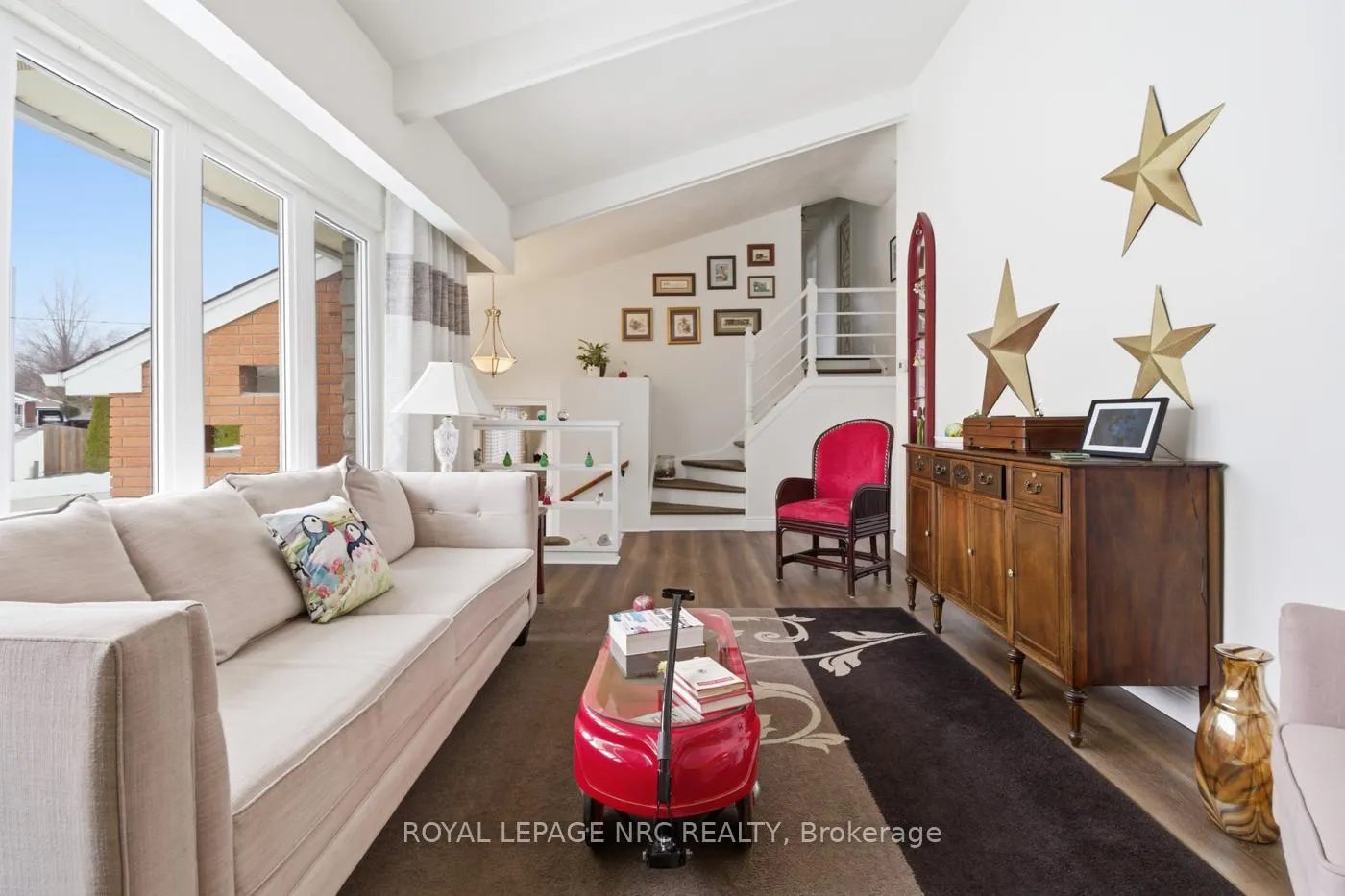 Photo 6 of 5210 Timothy Crescent, Niagara Falls, Morrison — HOMEH