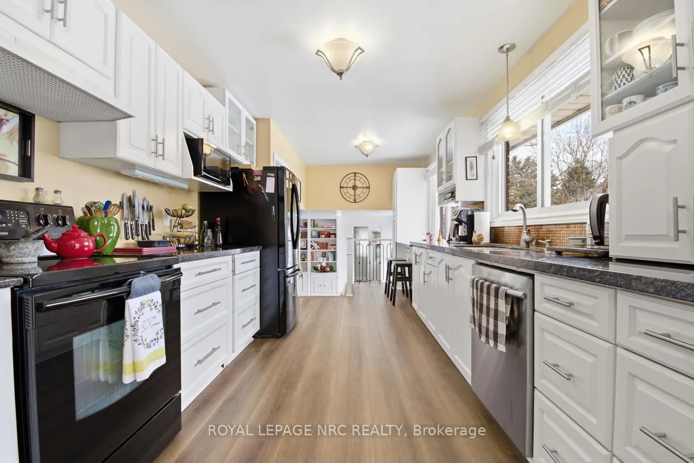 Photo 11 of 5210 Timothy Crescent, Niagara Falls, Morrison — HOMEH