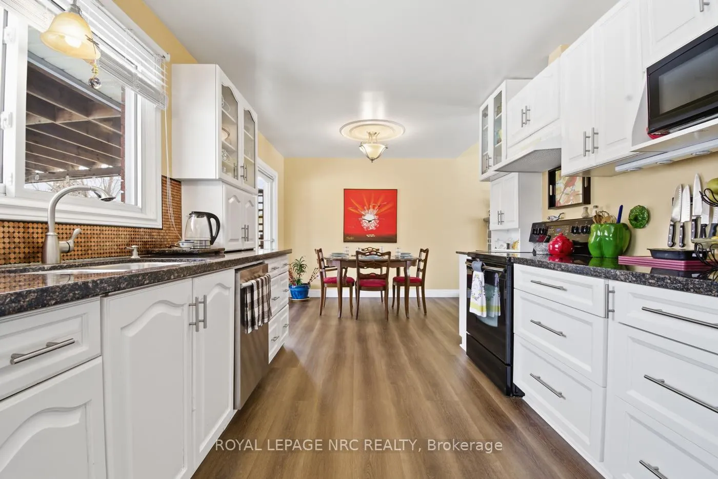 Photo 12 of 5210 Timothy Crescent, Niagara Falls, Morrison — HOMEH
