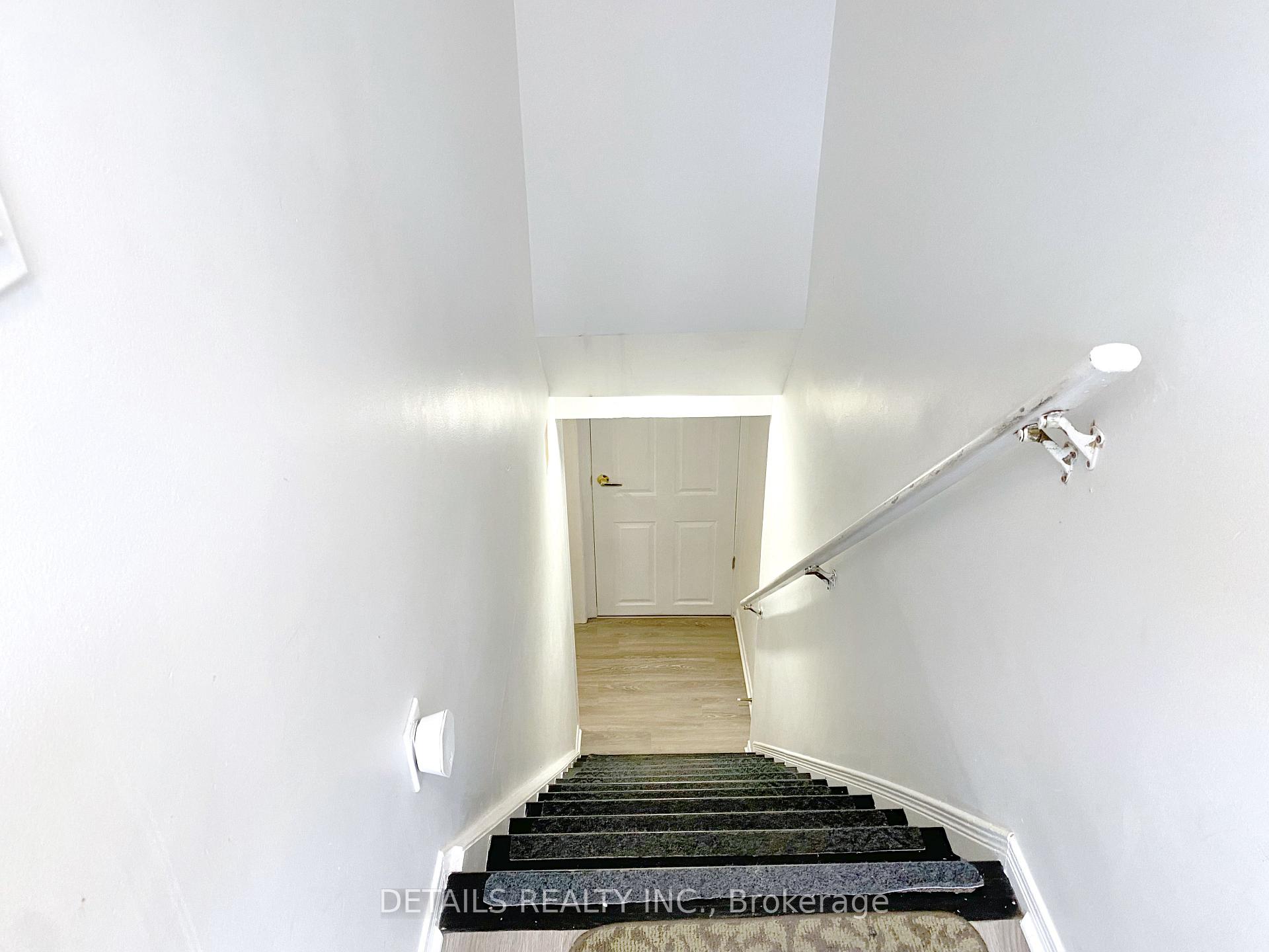 Photo 11 of 1534 Baseline Road, Ottawa, Meadowlands/St. Claire Gardens — HOMEH