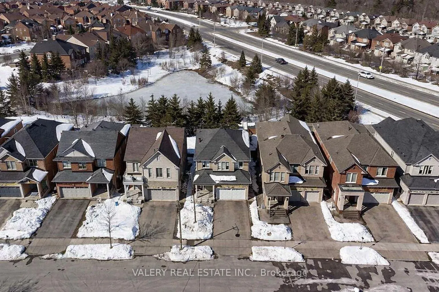 Photo 3 of Unit BSMT, 16 Vanwood Crescent, Brampton, Vales of Castlemore — HOMEH