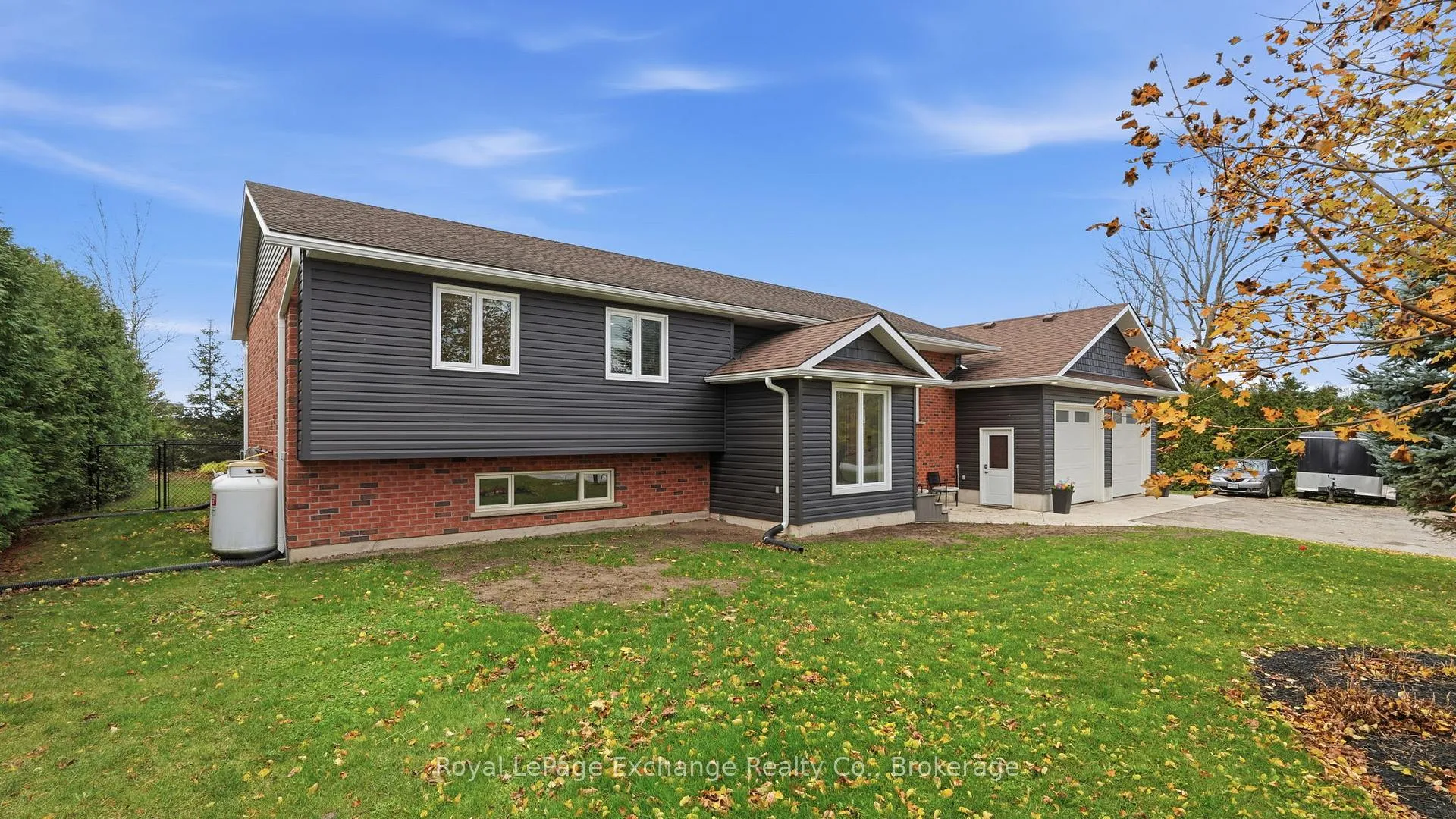 Photo 4 of 2295 12th Concession, Huron-Kinloss — HOMEH