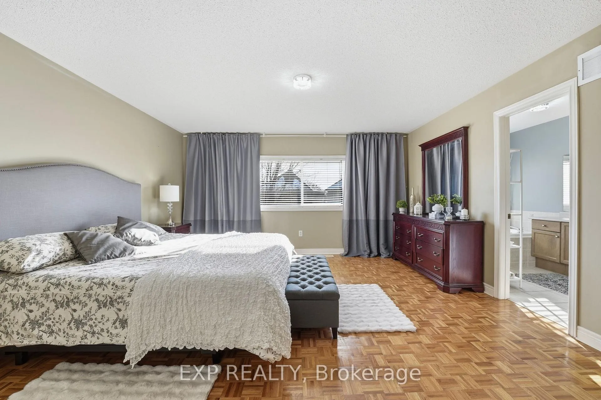 Photo 22 of 6 Flintwood Avenue, Caledon, Bolton West — HOMEH