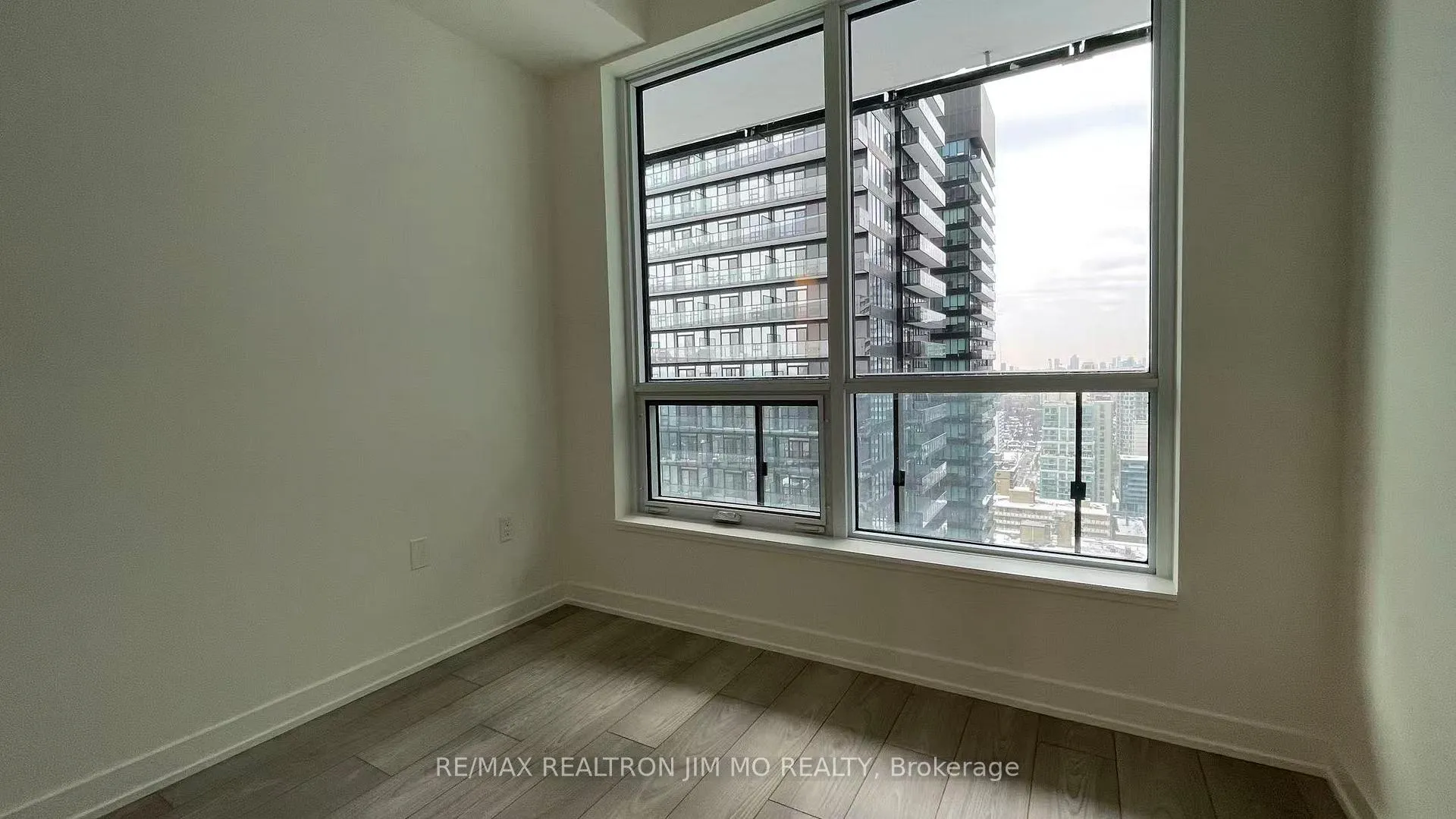 Photo 14 of Unit 2601S, 110 Broadway Avenue, Toronto, Mount Pleasant West — HOMEH