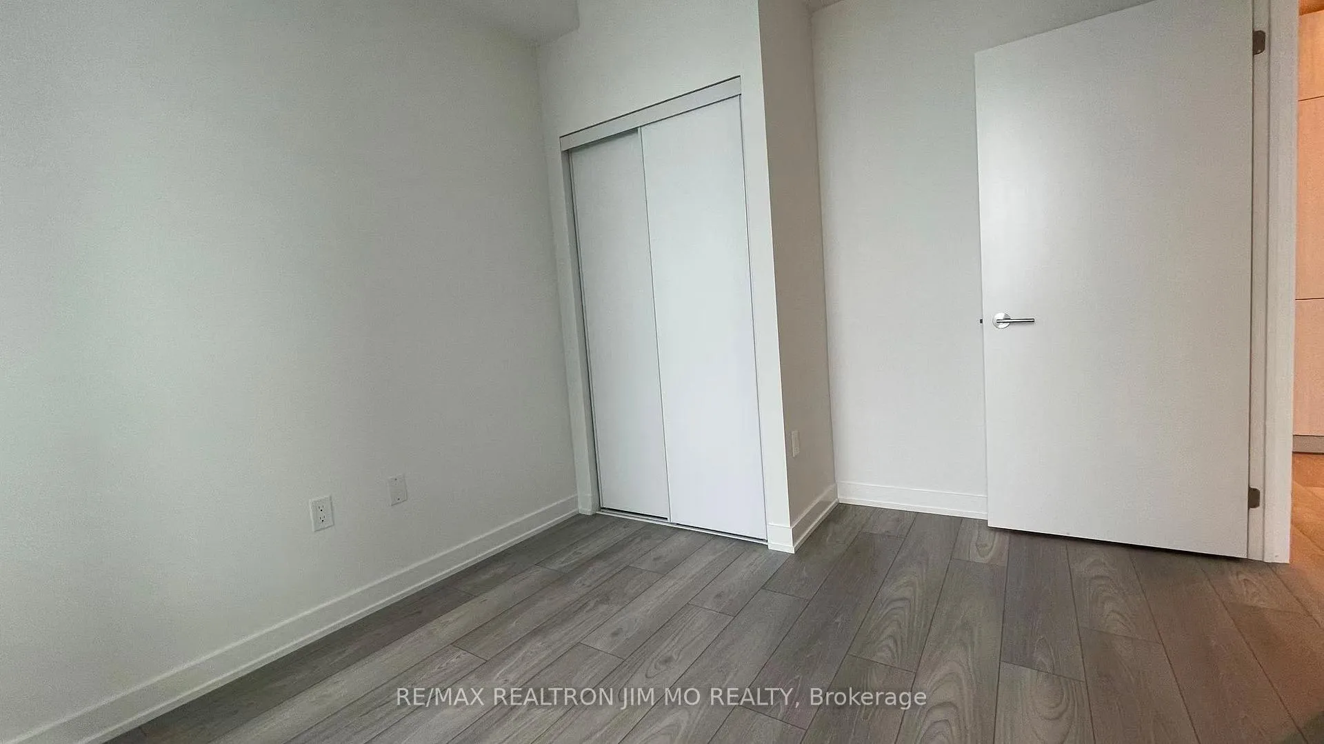 Photo 15 of Unit 2601S, 110 Broadway Avenue, Toronto, Mount Pleasant West — HOMEH