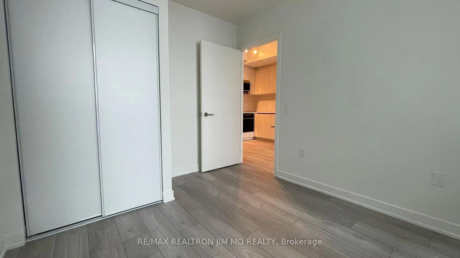 Photo 16 of Unit 2601S, 110 Broadway Avenue, Toronto, Mount Pleasant West — HOMEH