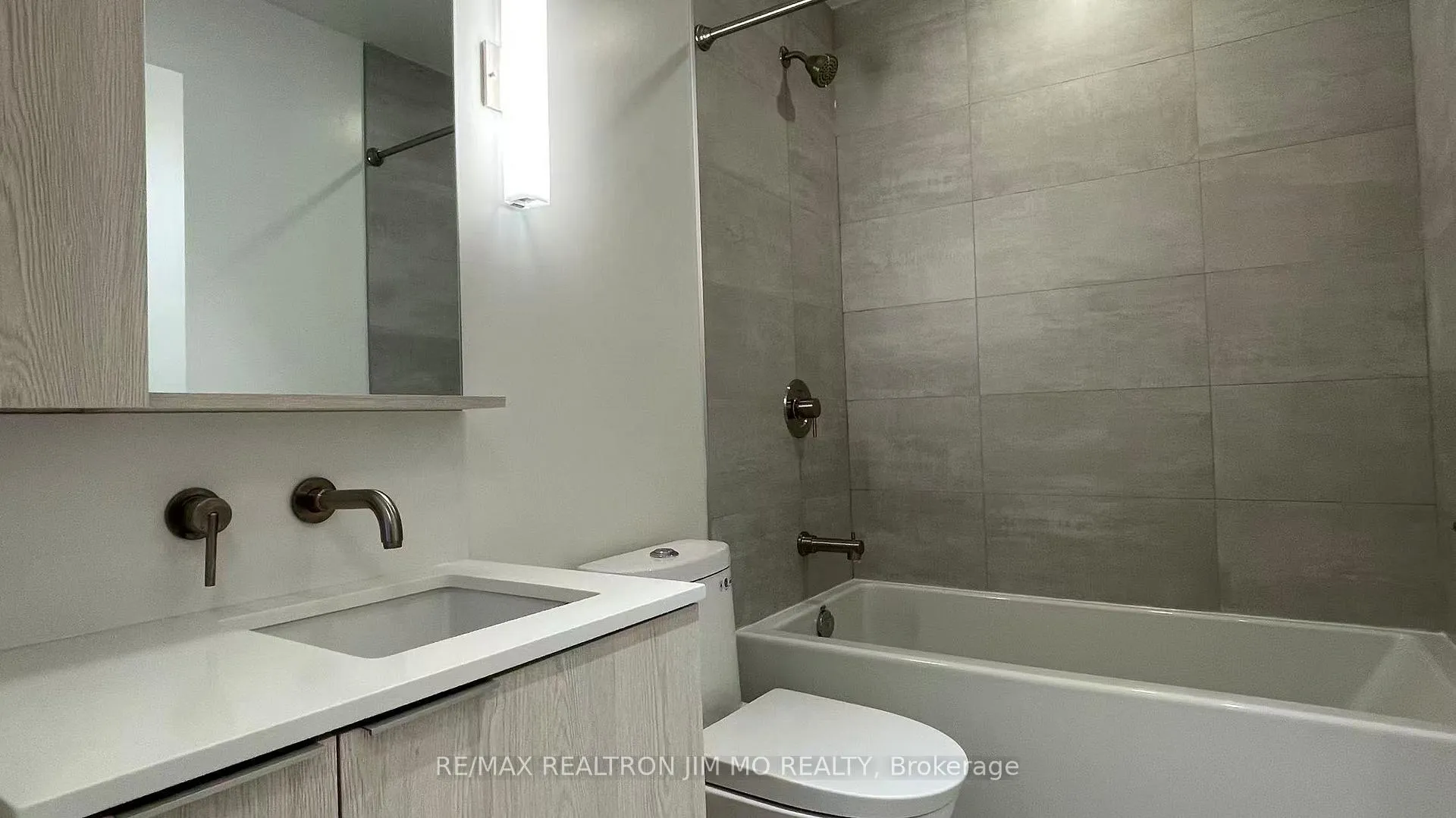 Photo 20 of Unit 2601S, 110 Broadway Avenue, Toronto, Mount Pleasant West — HOMEH