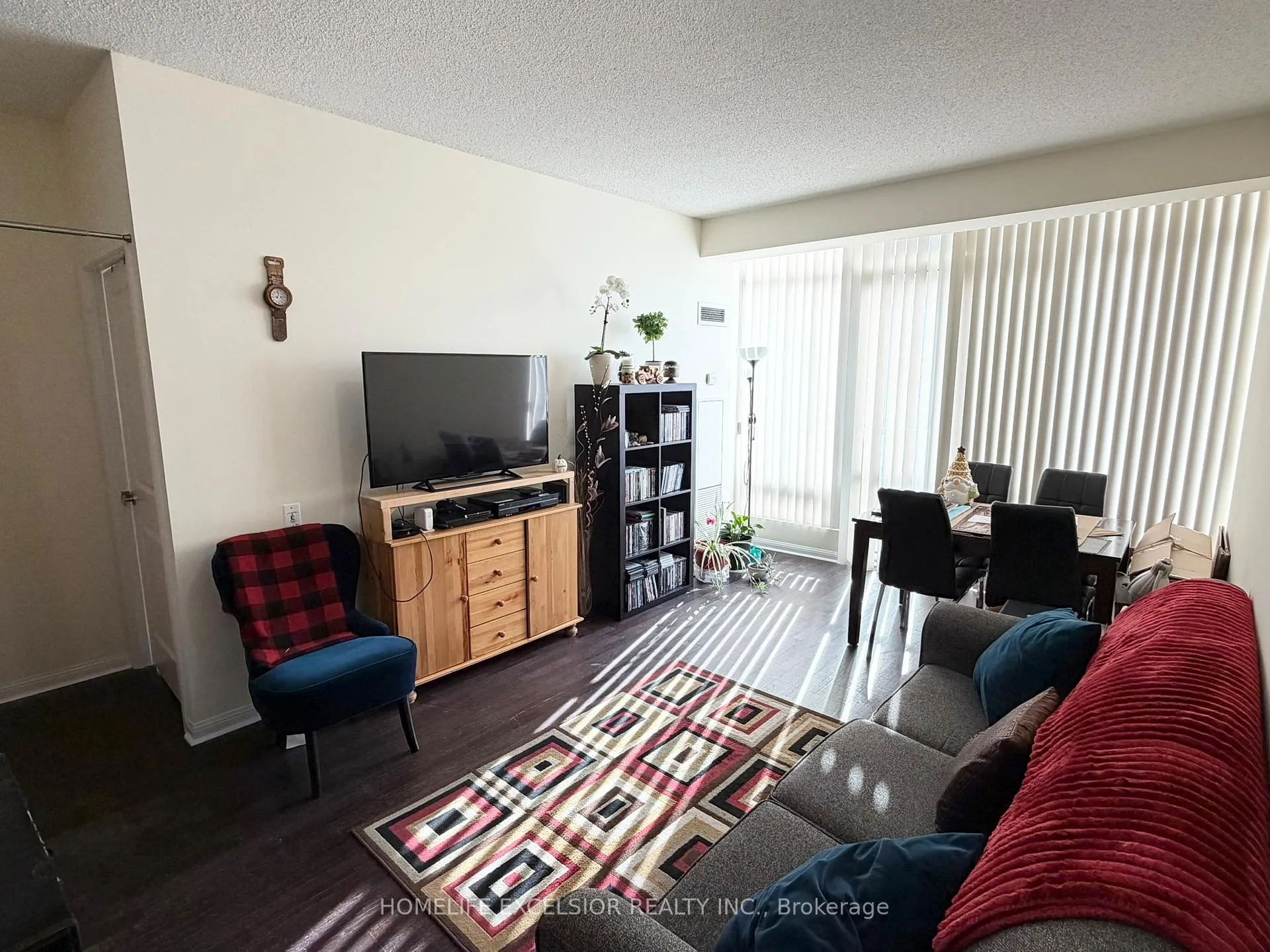 Photo 9 of Unit 2411, 15 Windermere Avenue, Toronto, High Park-Swansea — HOMEH