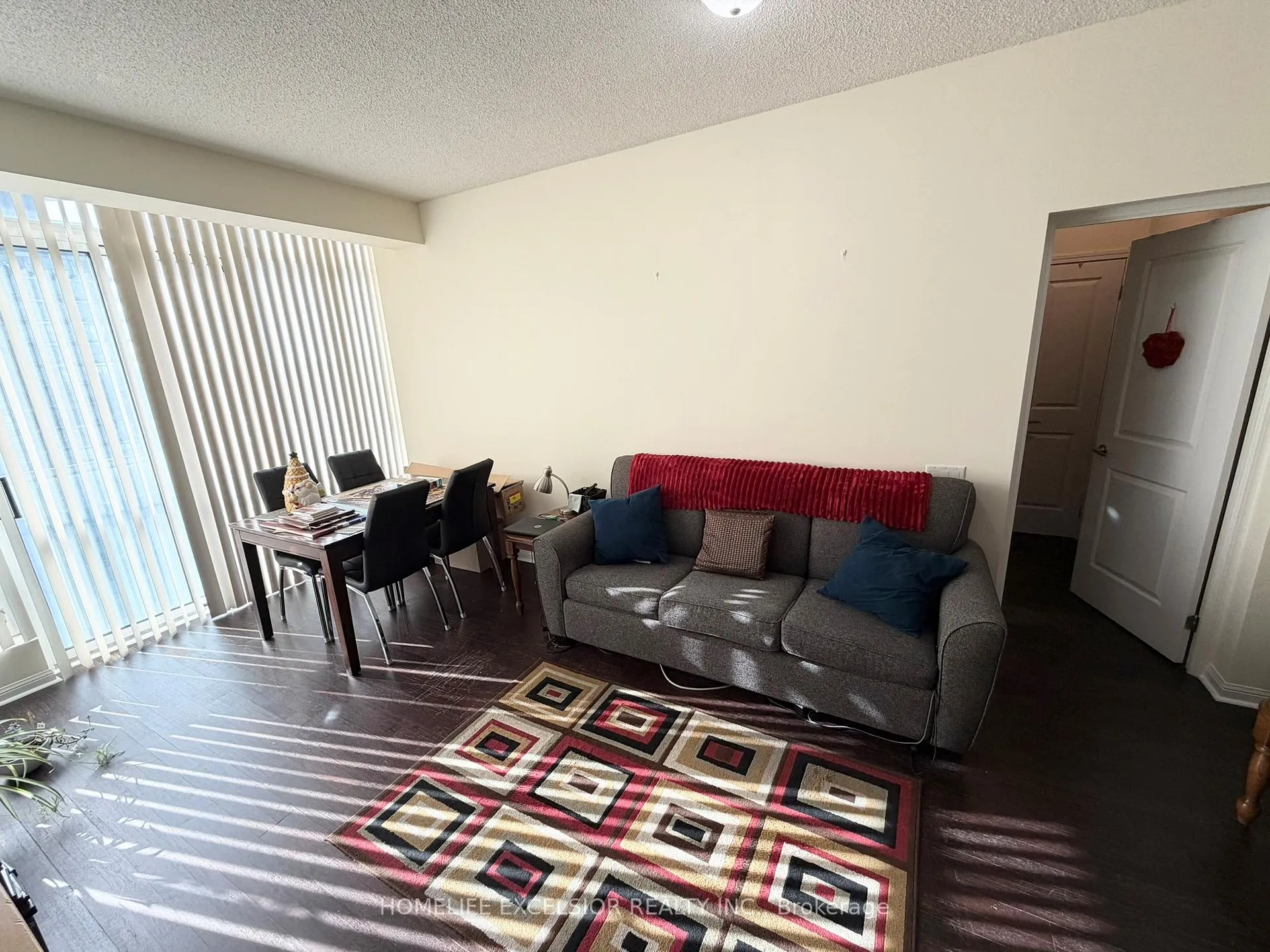 Photo 10 of Unit 2411, 15 Windermere Avenue, Toronto, High Park-Swansea — HOMEH