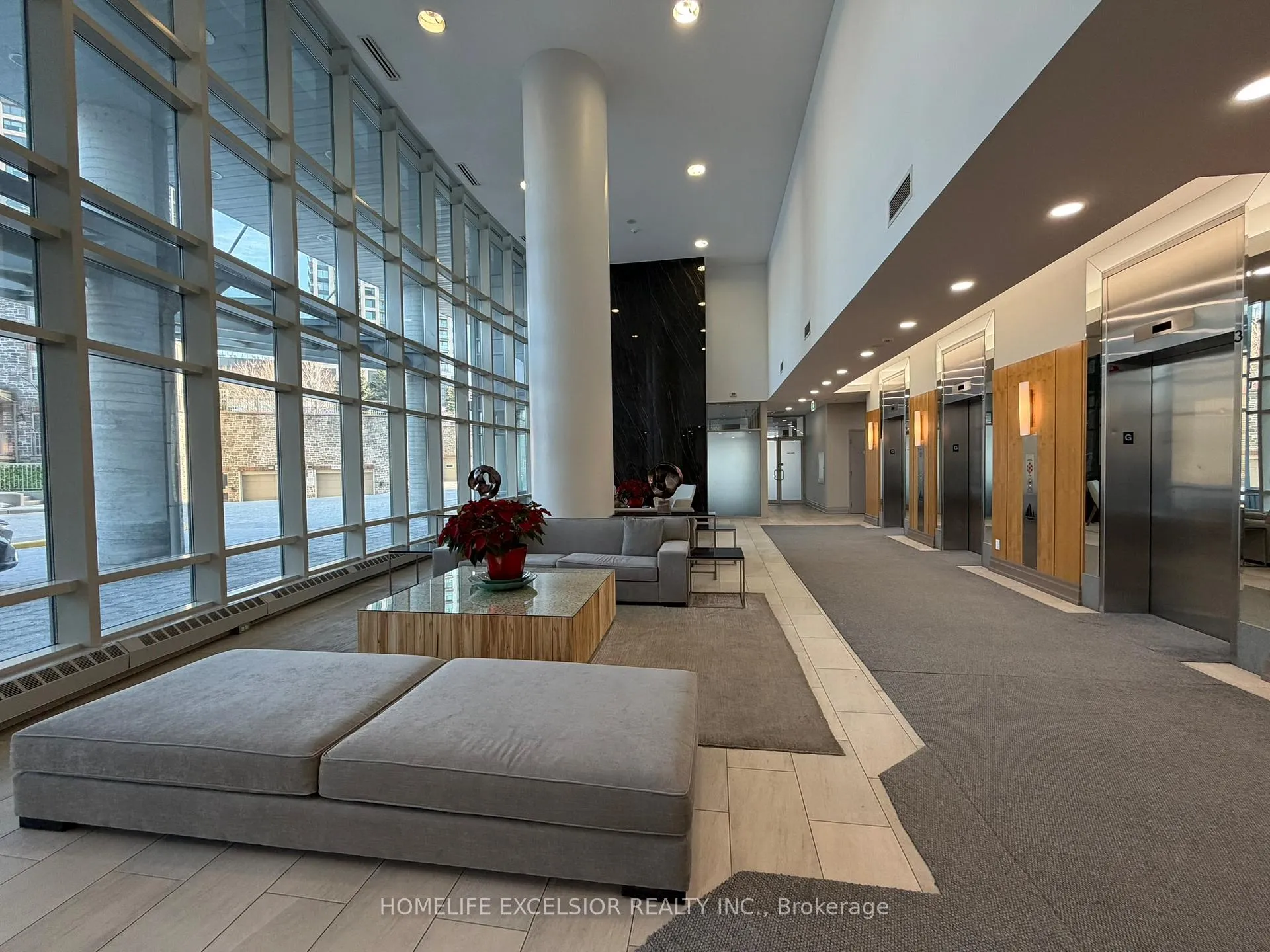 Photo 6 of Unit 2411, 15 Windermere Avenue, Toronto, High Park-Swansea — HOMEH