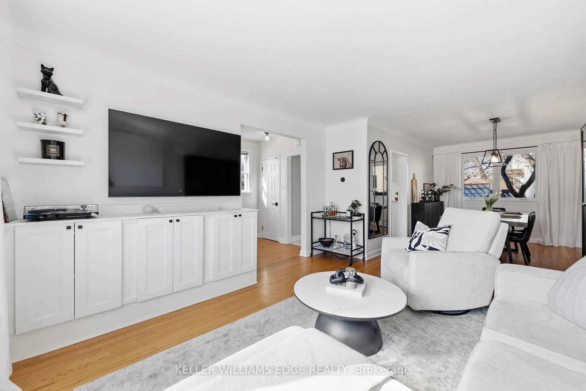 Photo 1 of 4527 Bennett Road, Burlington, Shoreacres — HOMEH