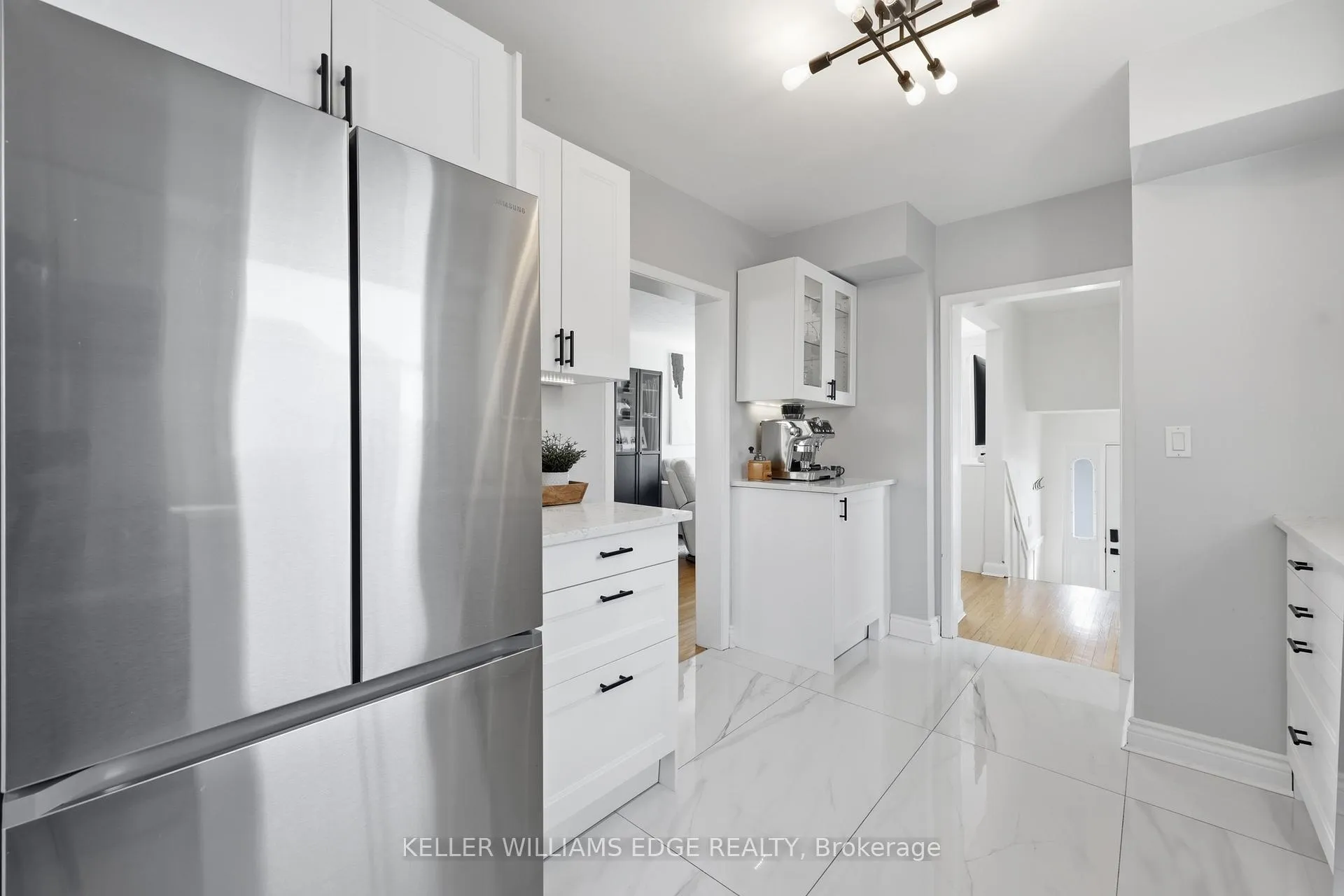 Photo 8 of 4527 Bennett Road, Burlington, Shoreacres — HOMEH