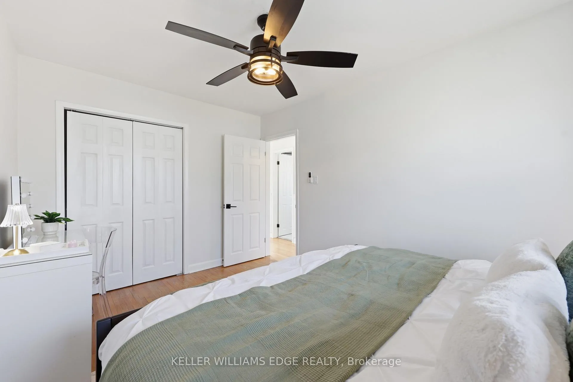 Photo 10 of 4527 Bennett Road, Burlington, Shoreacres — HOMEH
