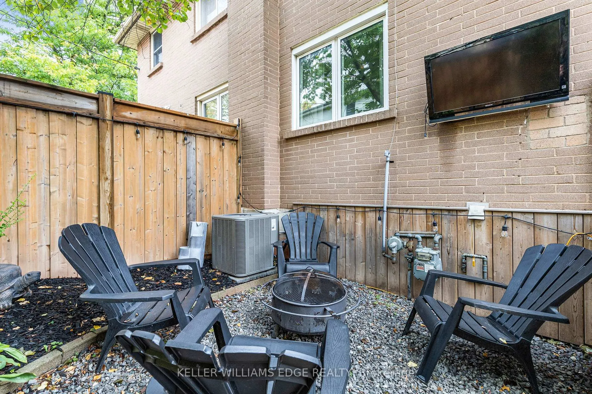 Photo 17 of 4527 Bennett Road, Burlington, Shoreacres — HOMEH