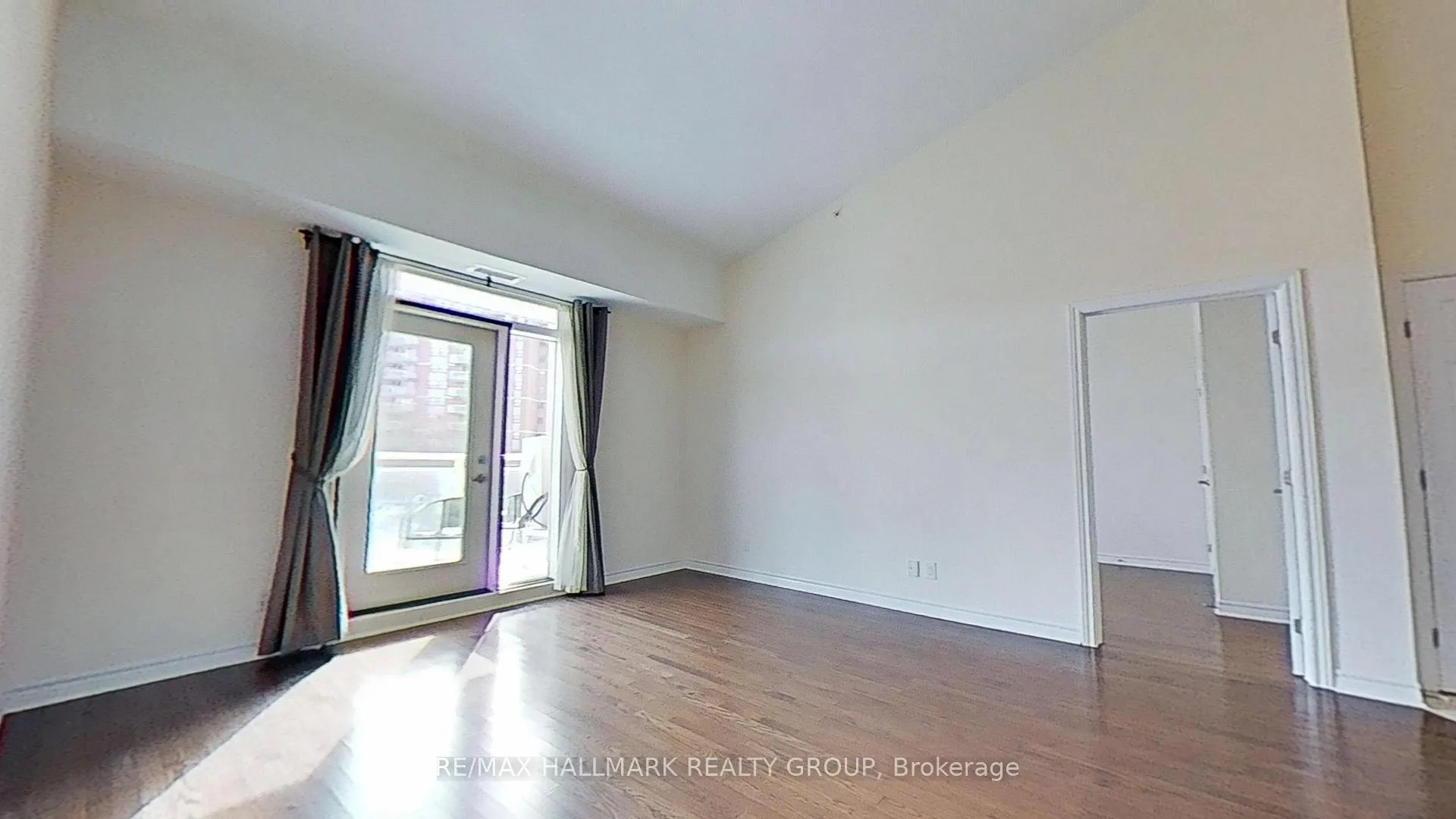 Photo 3 of Unit 401, 1201 Ohio Street, Ottawa, Billings Bridge — HOMEH